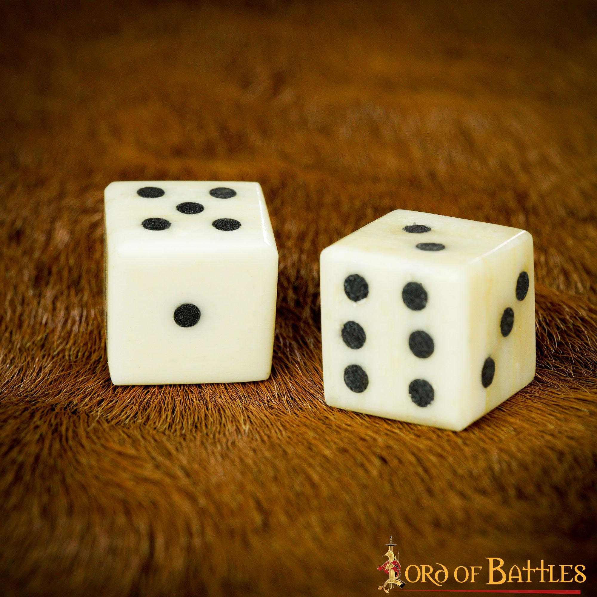 Dados medievales de hueso - Juego artesanal de 6 (hueso de buey, 1.2 cm) - imagen 15