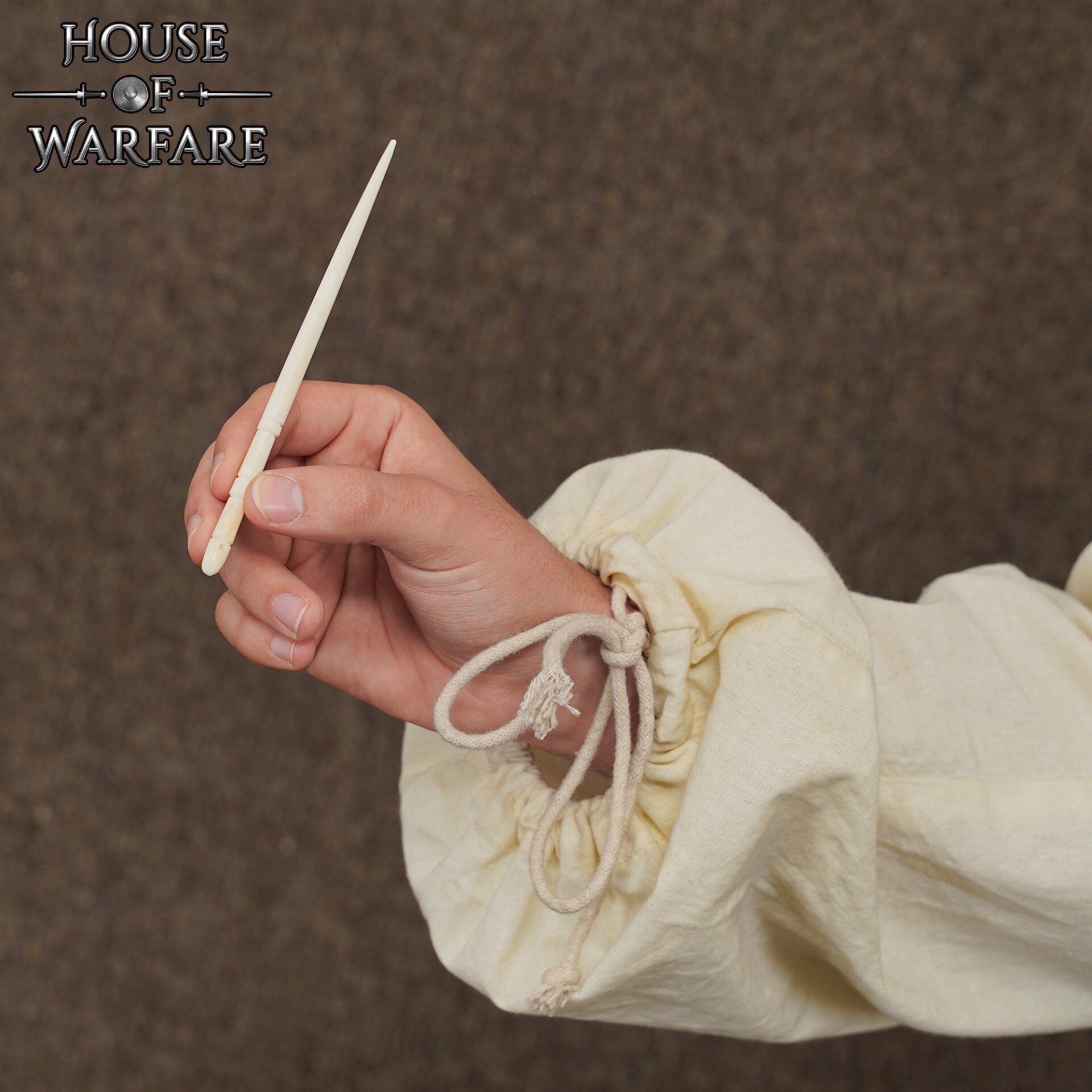 Pasador medieval de hueso hecho a mano - imagen 3