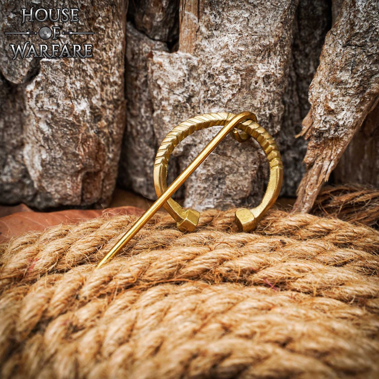 Imagen única de: Fíbula Penannular Medieval de Latón - Alfiler Pequeño de Capa para Broche de Traje Histórico y Vikingo