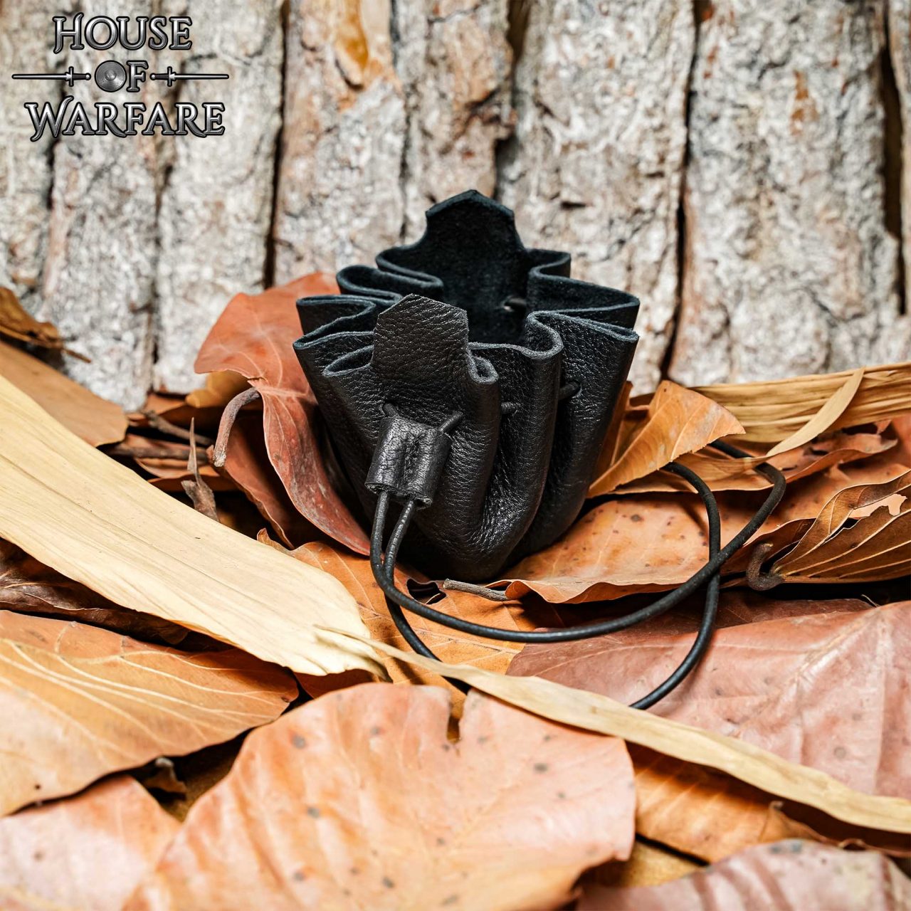 Imagen única de: Monedero Pequeño de Cuero - Bolsita Artesanal Negra con Cordón para Monedas, Dados, Joyas