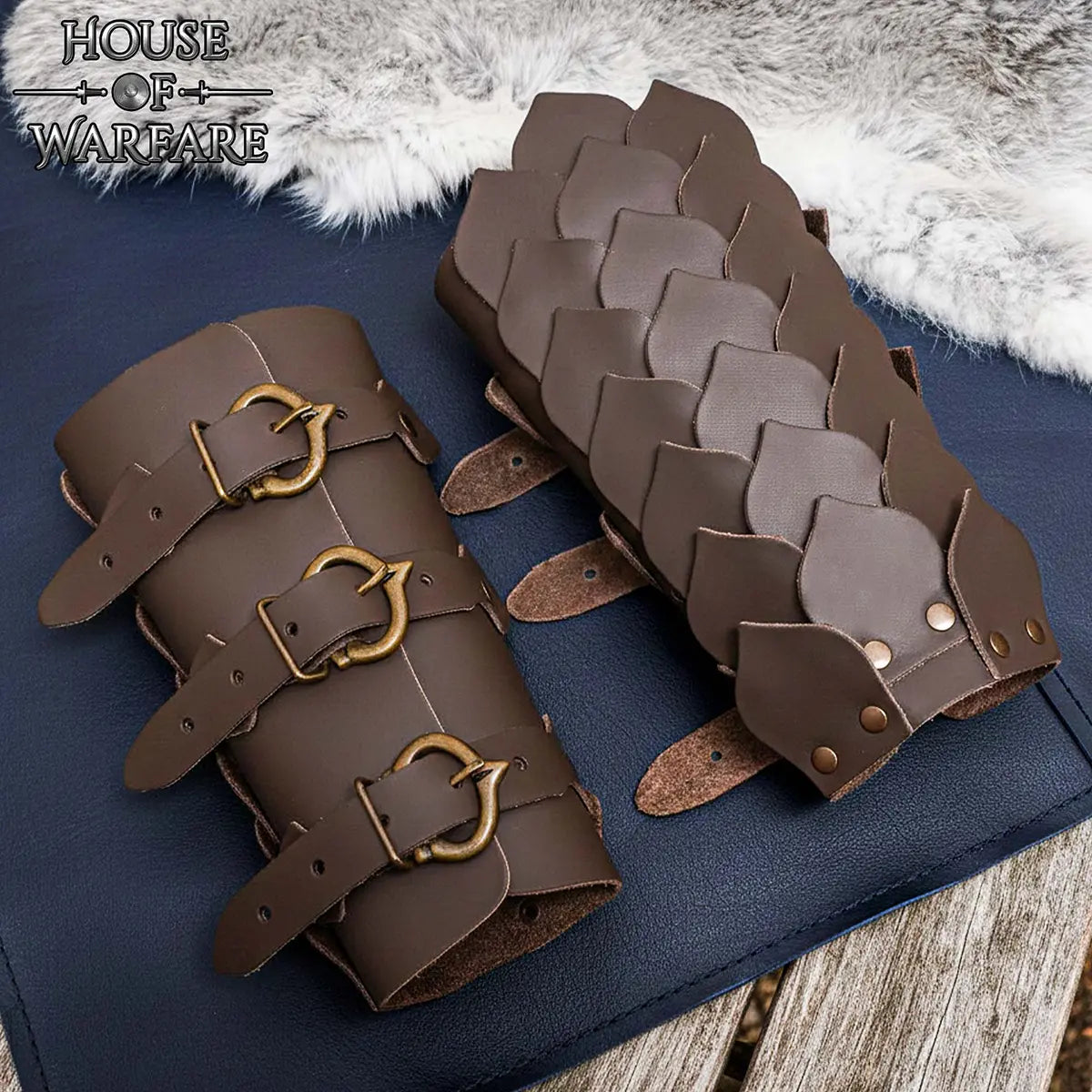 Imagen única de: Brazales de cuero con escamas estilo pangolin y hebillas de latón