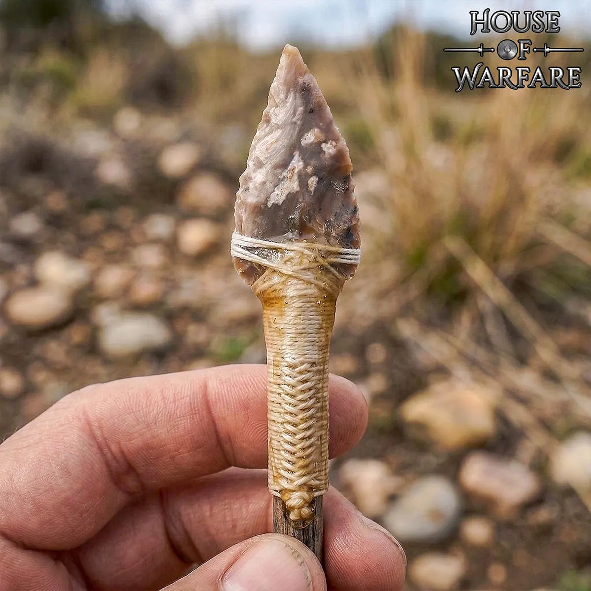 Punta de flecha foliar de pedernal, 7.6 cm - marrón oscuro - imagen 4