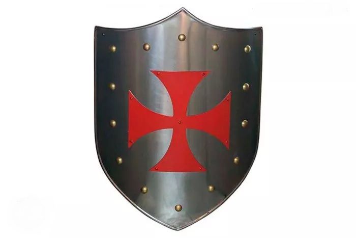 Escudo Artesanal de la Cruz Templaria Roja
