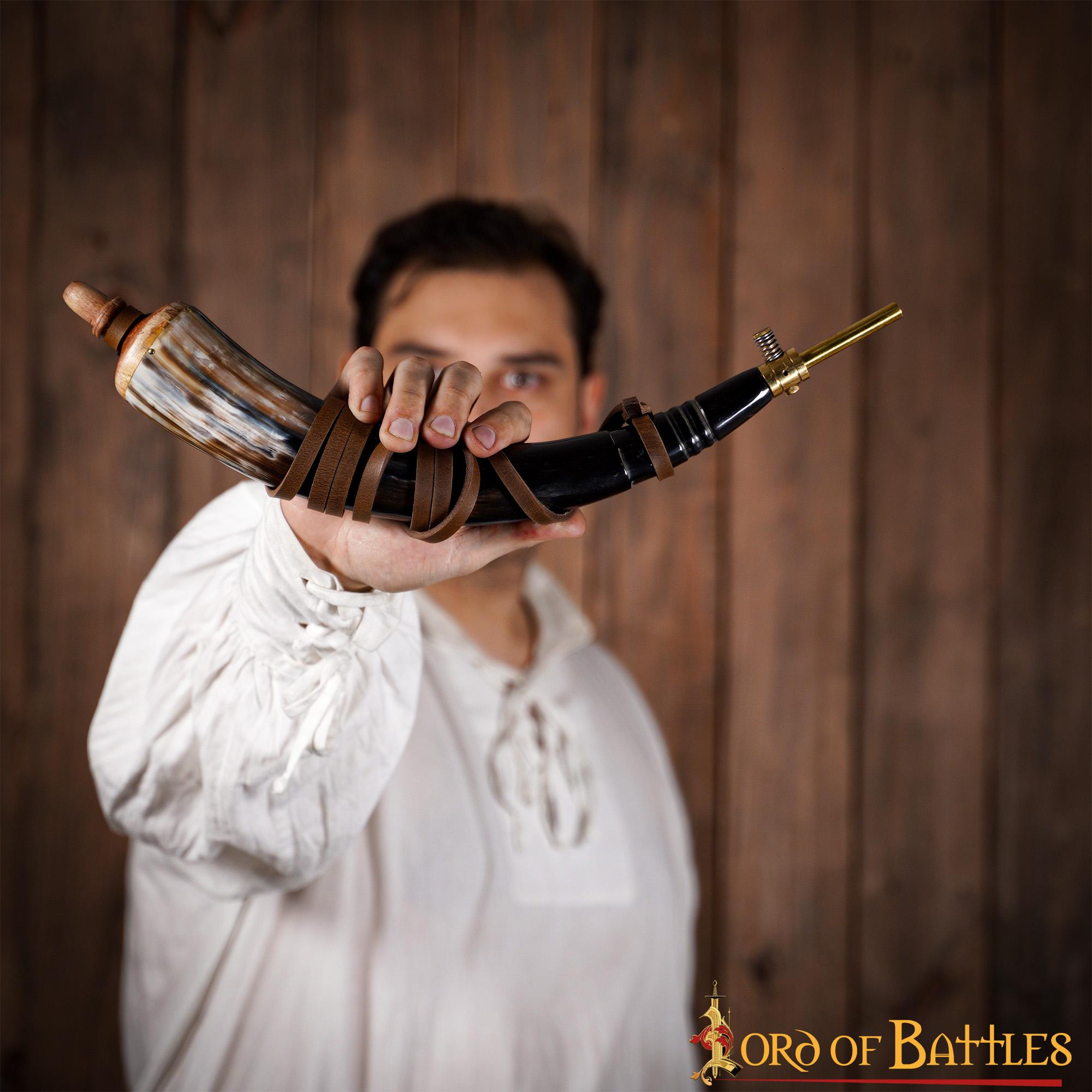 Imagen única de: Cuerno de pólvora vikingo medieval, auténtico y funcional - Con Defecto
