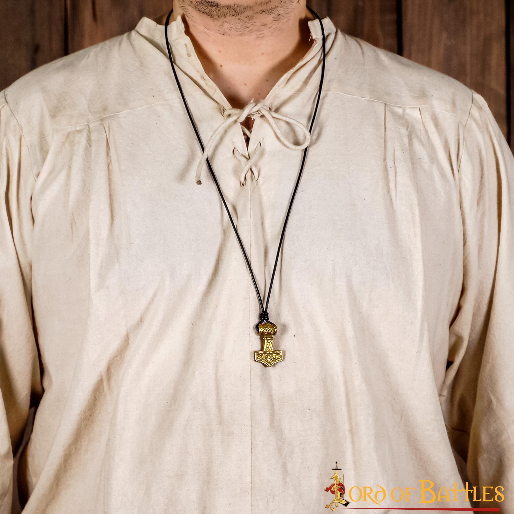 Imagen única de: Colgante Mjolnir con Cordón de Cuero - Latón, Martillo de Thor