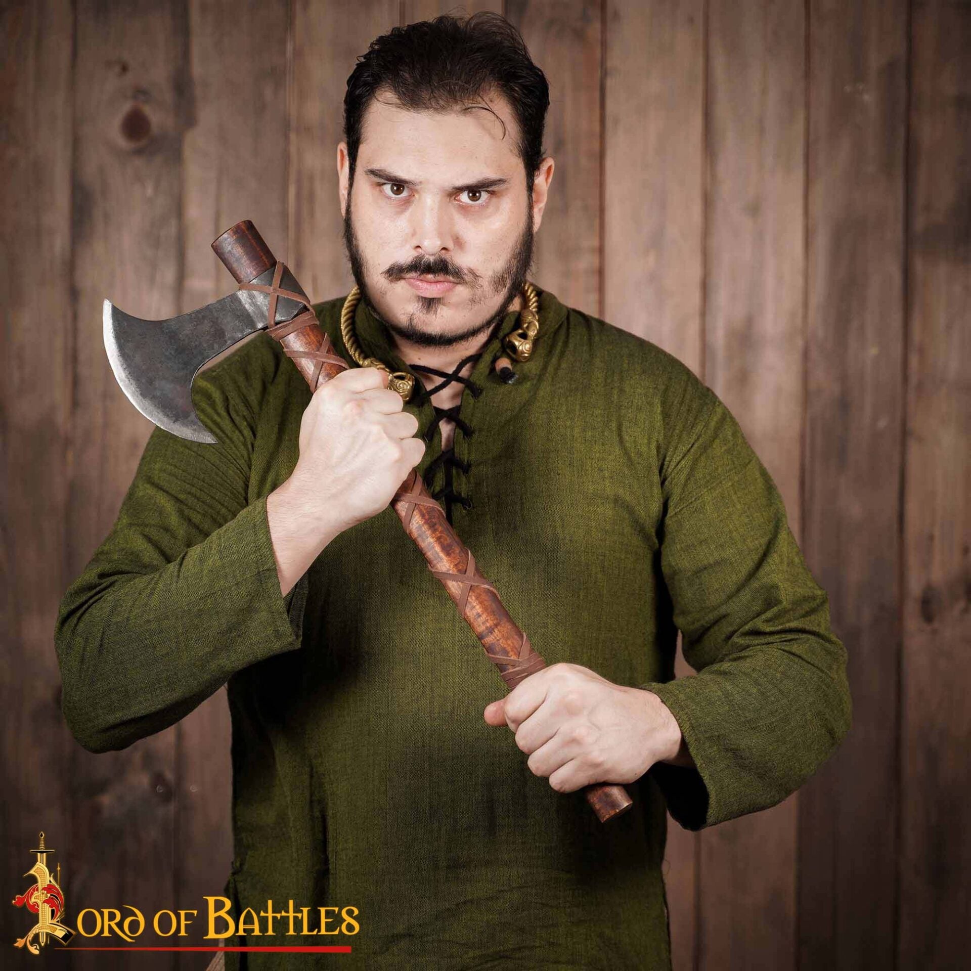 Hacha Vikinga Forjada a Mano - Cabeza de Acero Al Carbono con Mango de Madera Dura y Forrado de Cuero Auténtica Hacha de Batalla Nórdica para Larp, Camping y Exhibición - Imagen 20