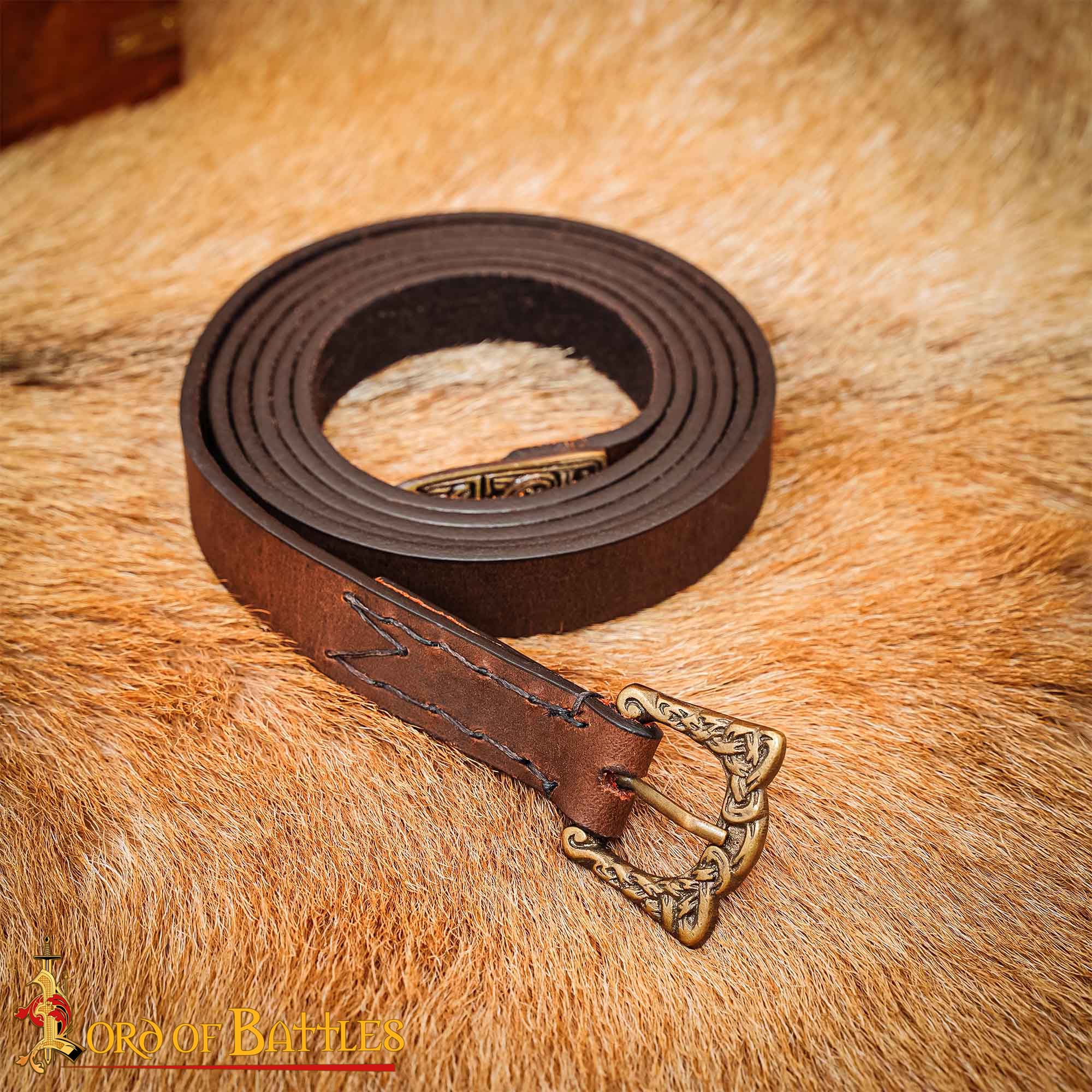 Cinturón vikingo de cuero Birka con hebilla de latón envejecido