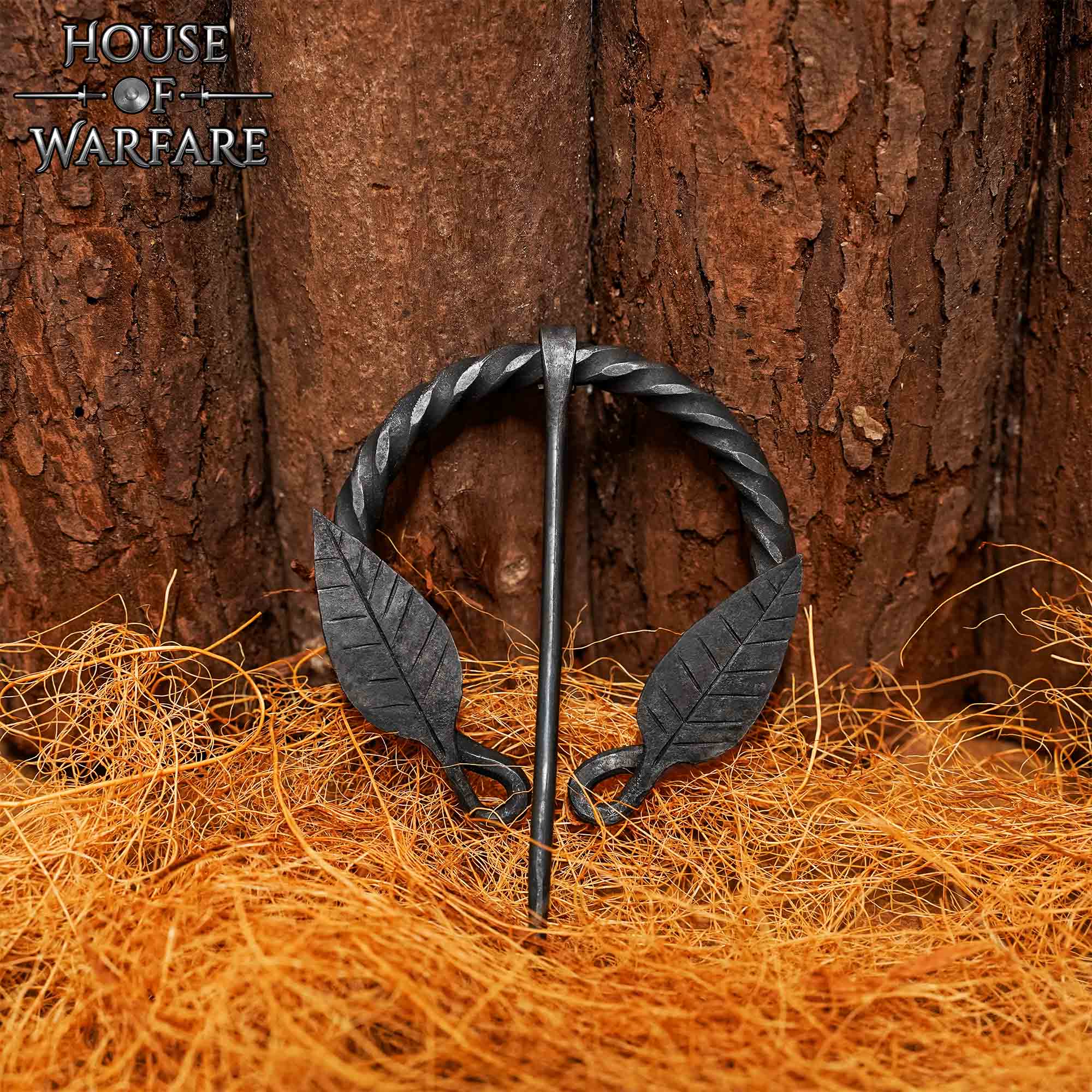 Imagen única de: Alfiler de Capa Medieval de Hierro Forjado a Mano con Motivo de Hojas - Broche de Fíbula Estilo Vikingo