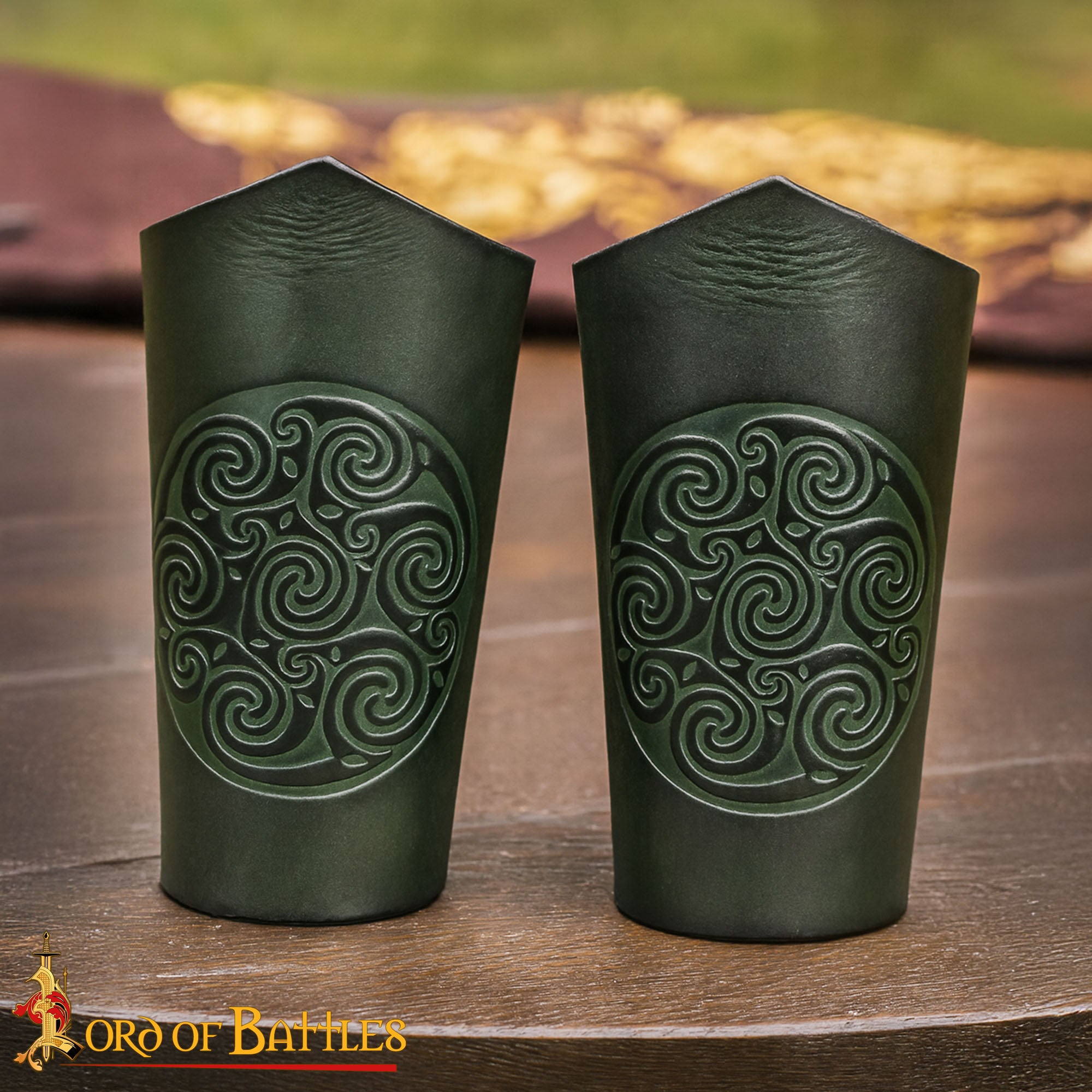 Brazales de cuero con espiral celta, 2.6–2.8 mm - Verde