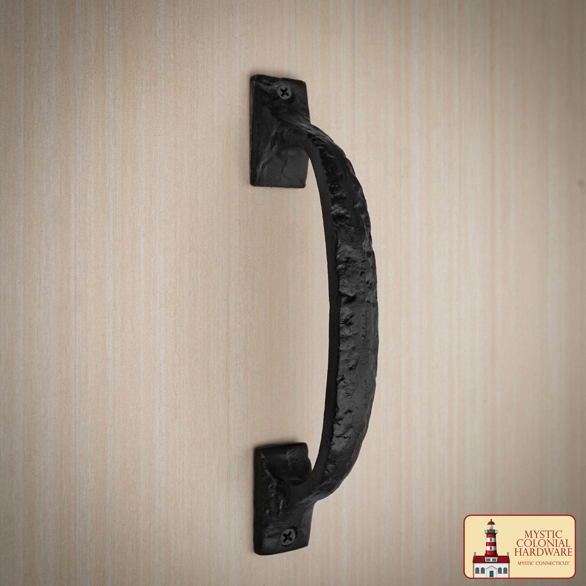 Imagen única de: Tirador de Puerta de Castillo de Estilo Medieval: Hierro Macizo Forjado a Mano