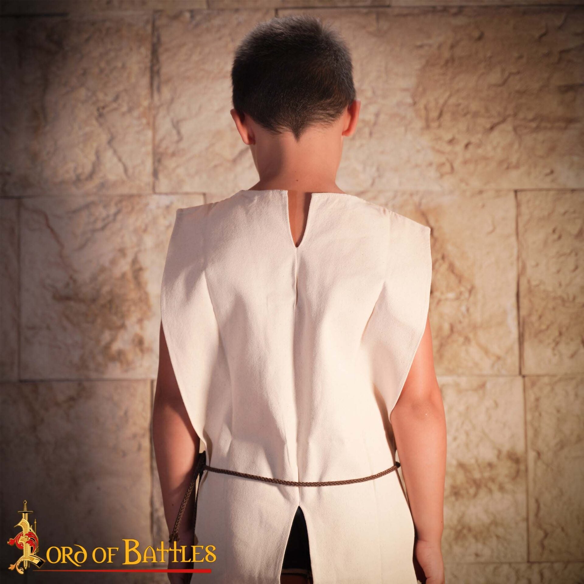 Imagen única de: Sobrecota templaria de algodón para juvenil - imagen 6