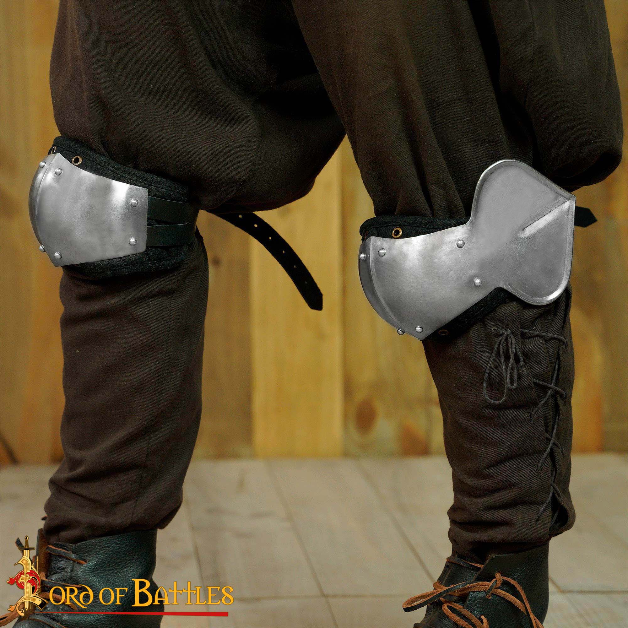 Rodilleras medievales de acero con forro acolchado - imagen 3