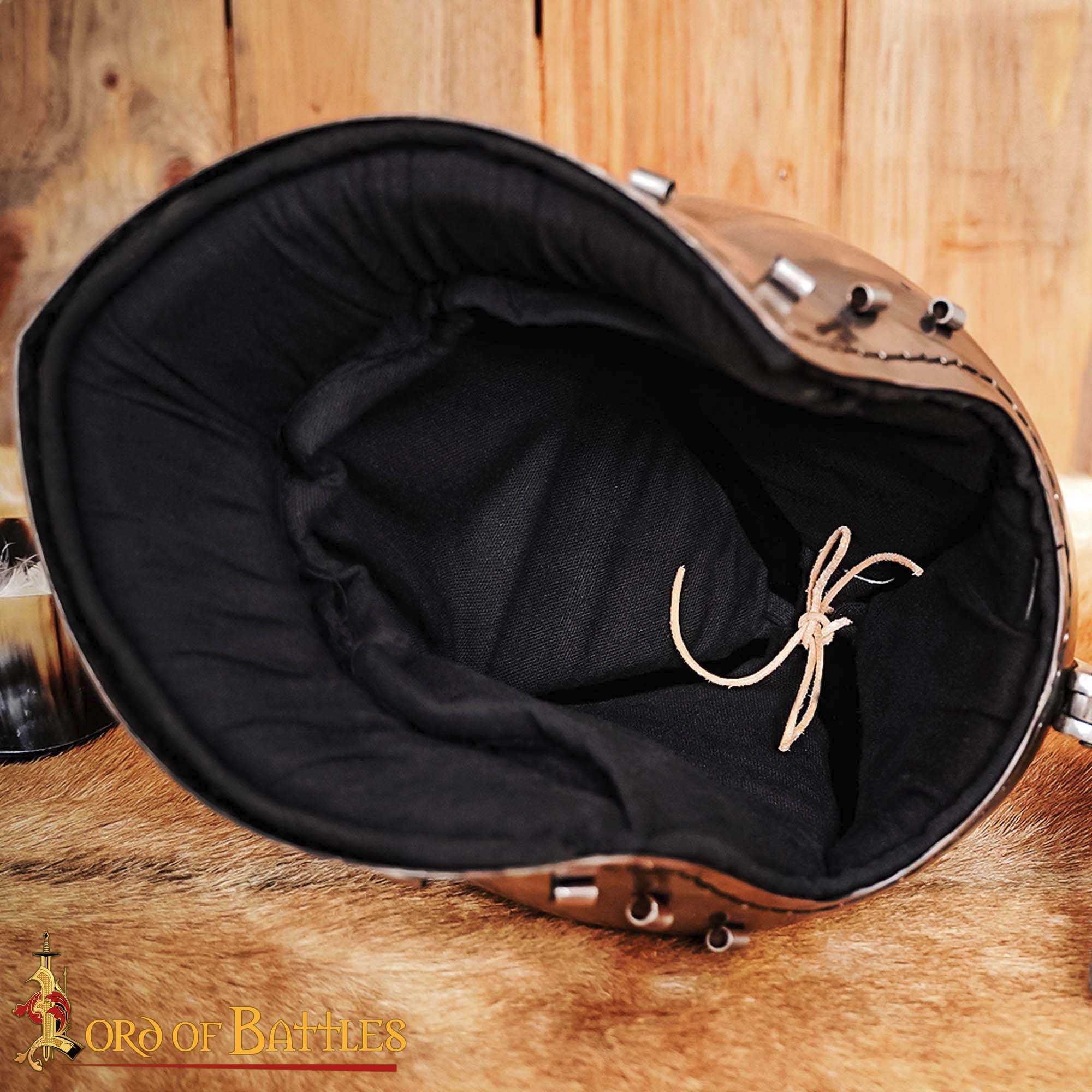 Forro acolchado negro para bacinete (L / XL)