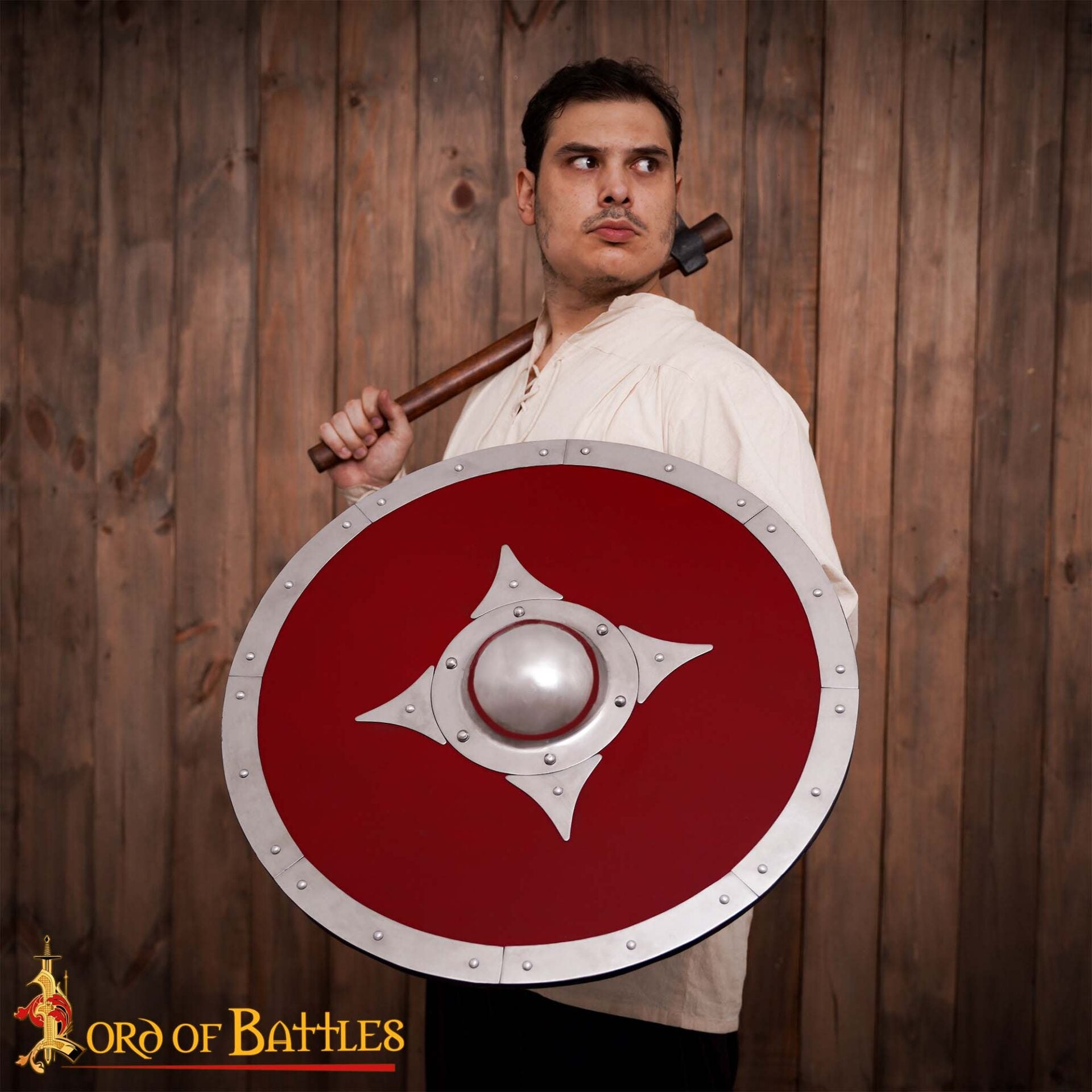 Imagen única de: Escudo vikingo rojo de madera con herrajes de acero y umbo - imagen 2