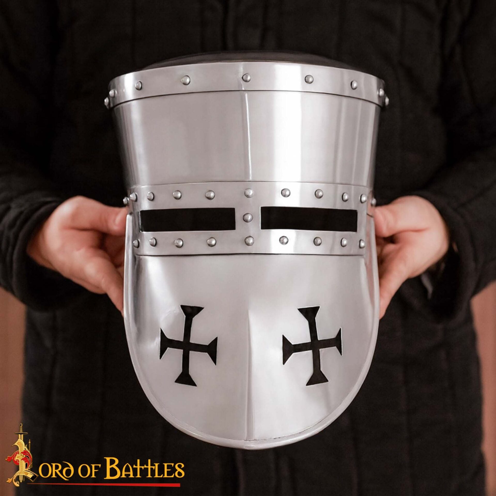 Gran yelmo templario — yelmo de caballero medieval