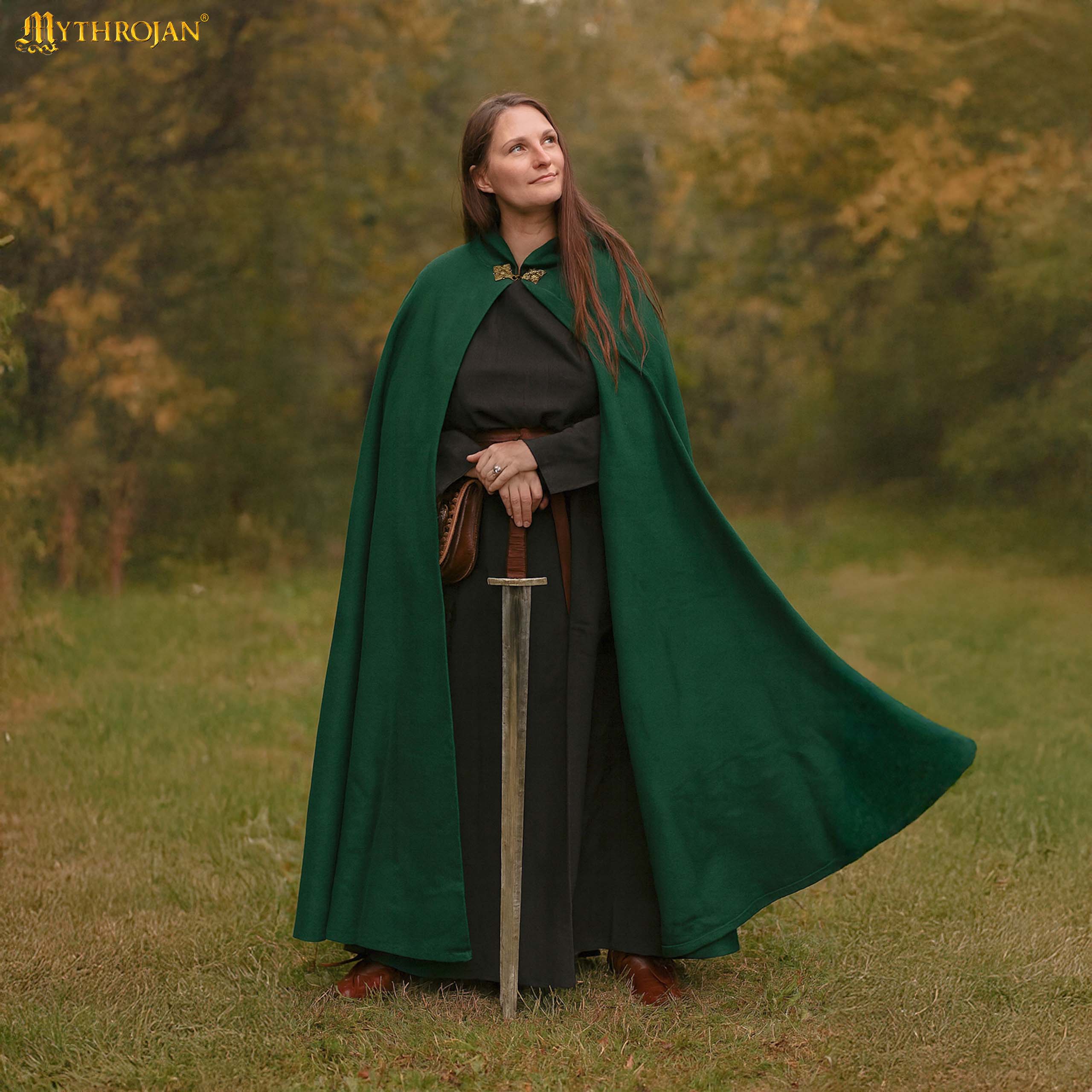 Capa medieval con capucha de lana y broche de latón macizo - imagen 8