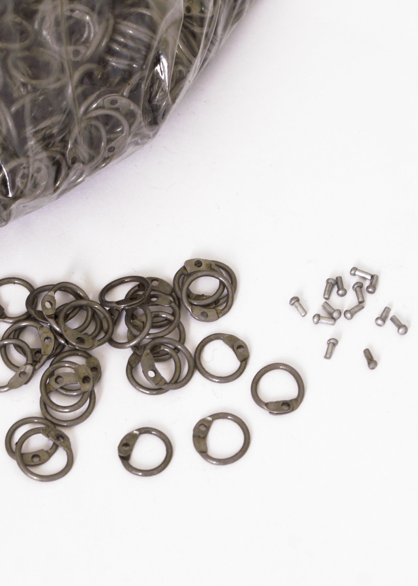 Imagen única de: Rrr 1 Kg Anillos Redondos Sueltos Para Remachar, Di 8 Mm, Sin Tratar