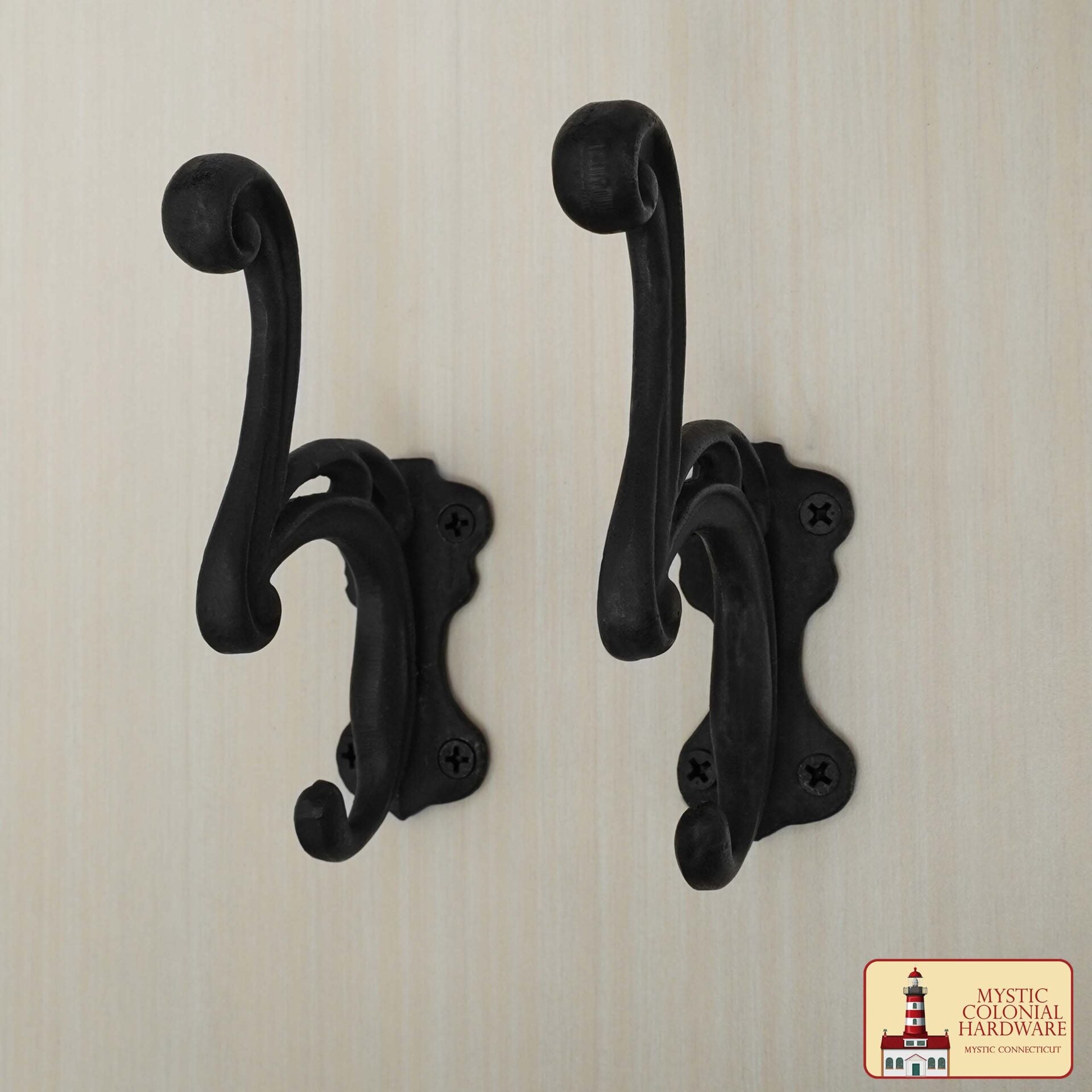 Imagen única de: Pack de 2 Ganchos de Pared de Hierro Fundido Rústico: Ideal para Colgar Abrigos, Bolsos, Toallas, Batas, Sombreros, (12x3,8) Cm
