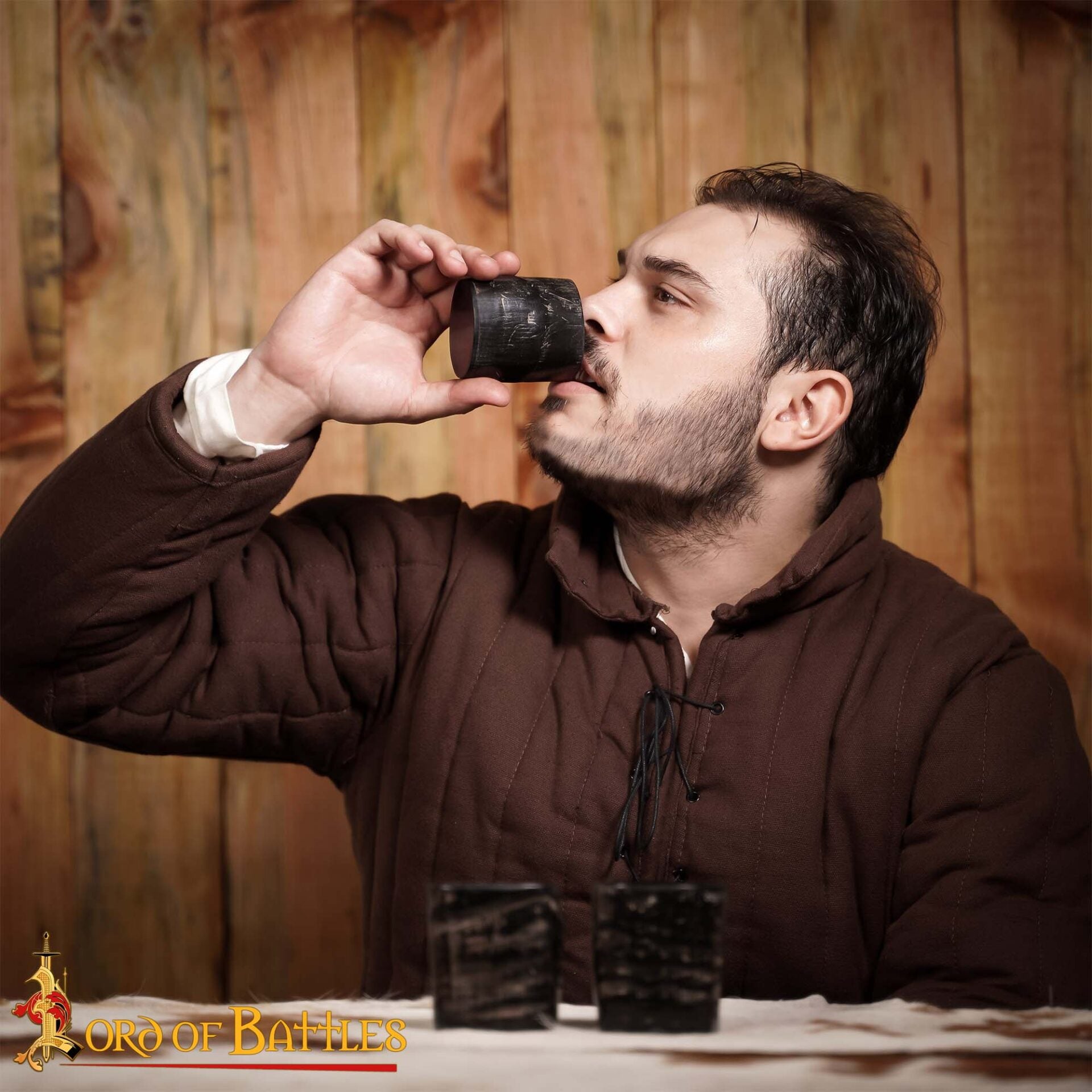 Imagen única de: Set de 3 Vasos Medievales Vikingos de Cuerno de Búfalo Genuino Hechos a Mano