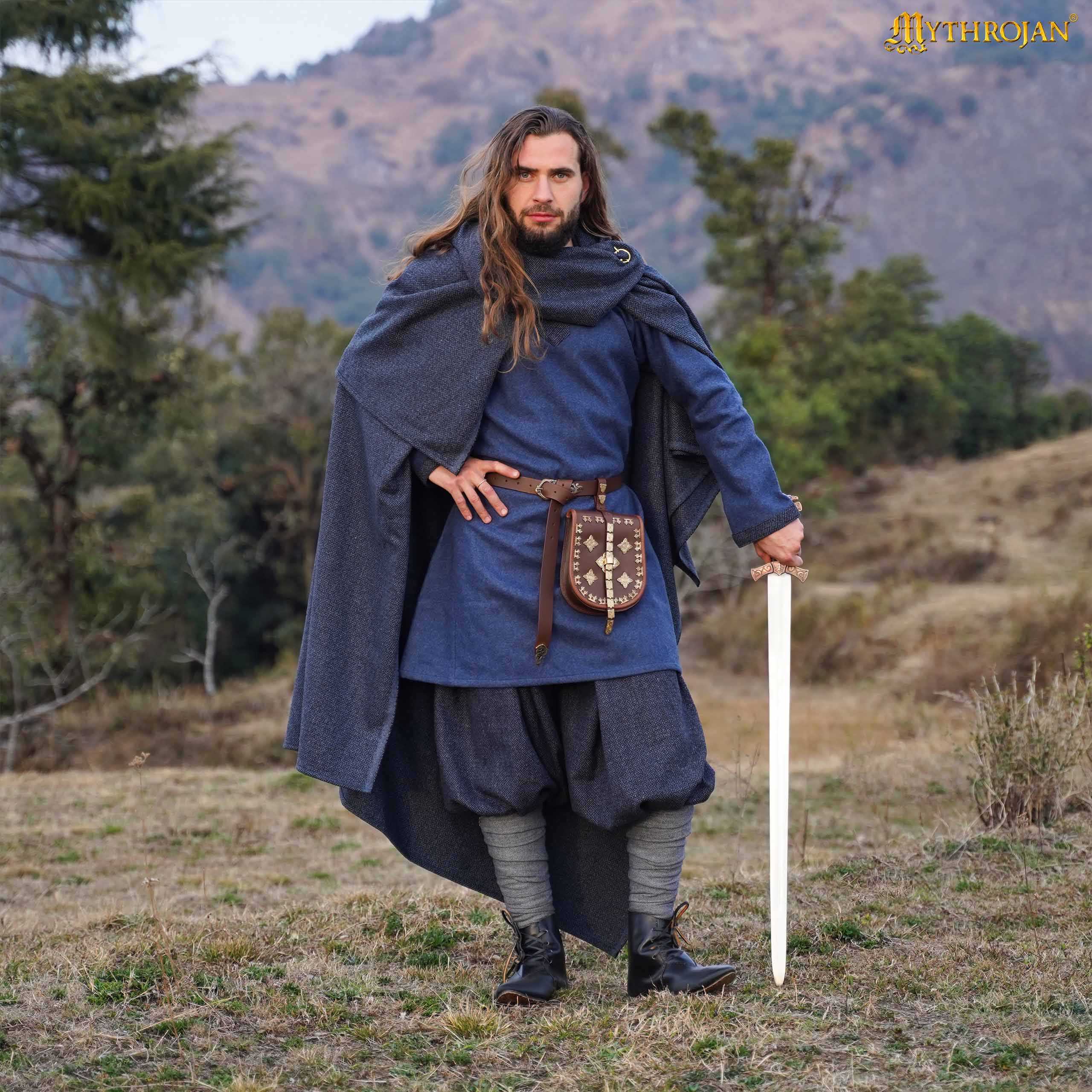 Imagen única de: Capa Vikinga Alaric: Estilo Audaz y Calidez Práctica en Un Diseño Histórico