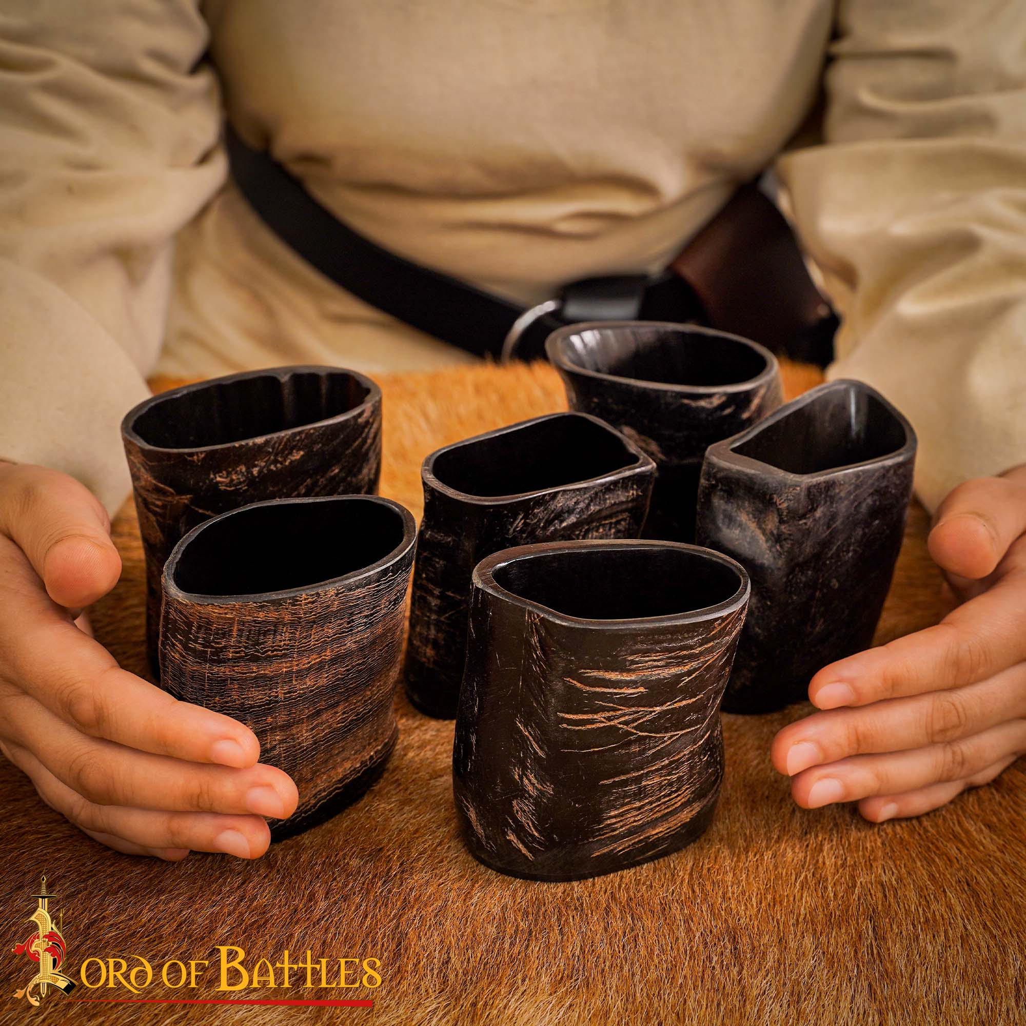 Set de vasos de cuerno vikingos de búfalo, 68 ml — con funda de lona - imagen 18