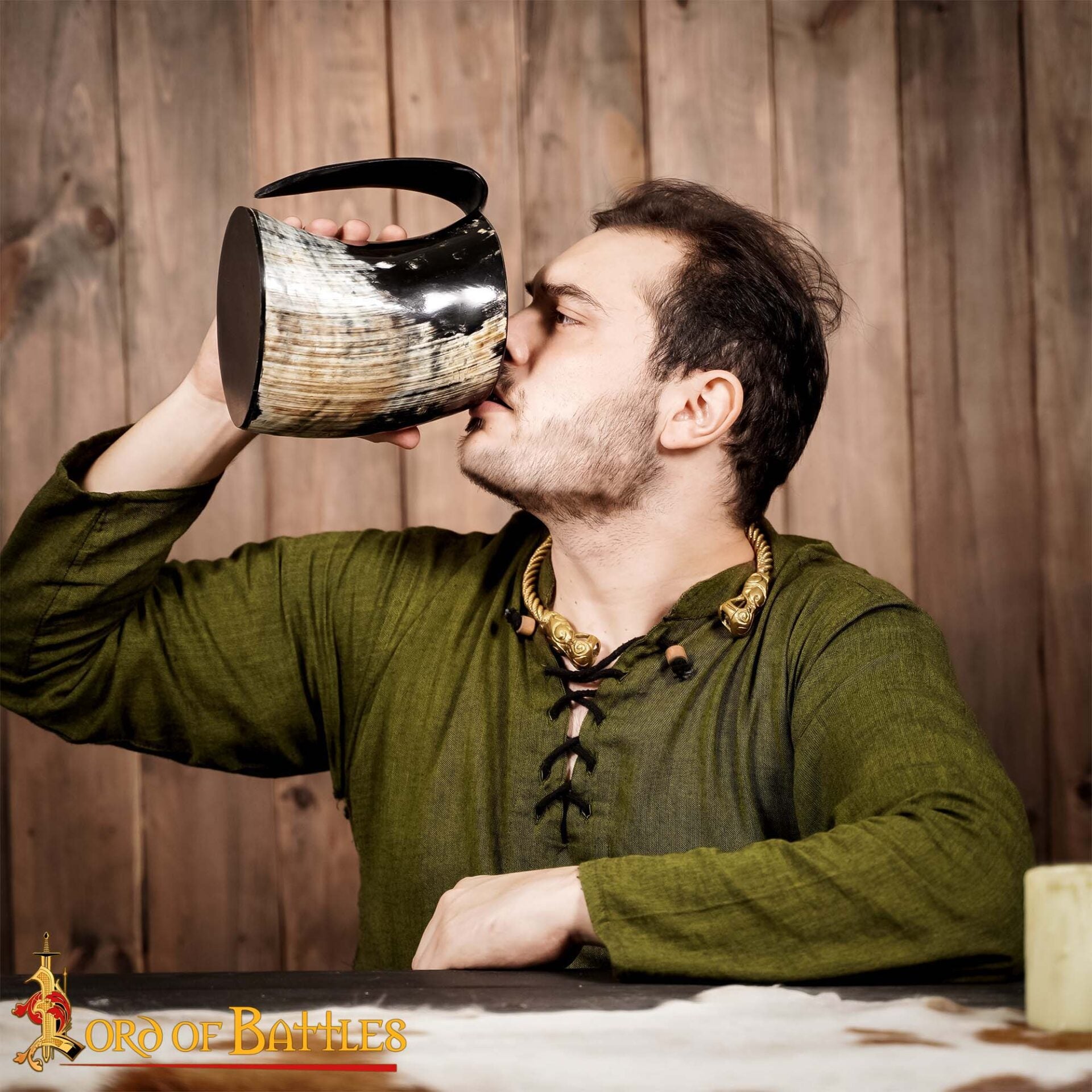 Jarra vikinga de cuerno natural pulido con asa - imagen 19