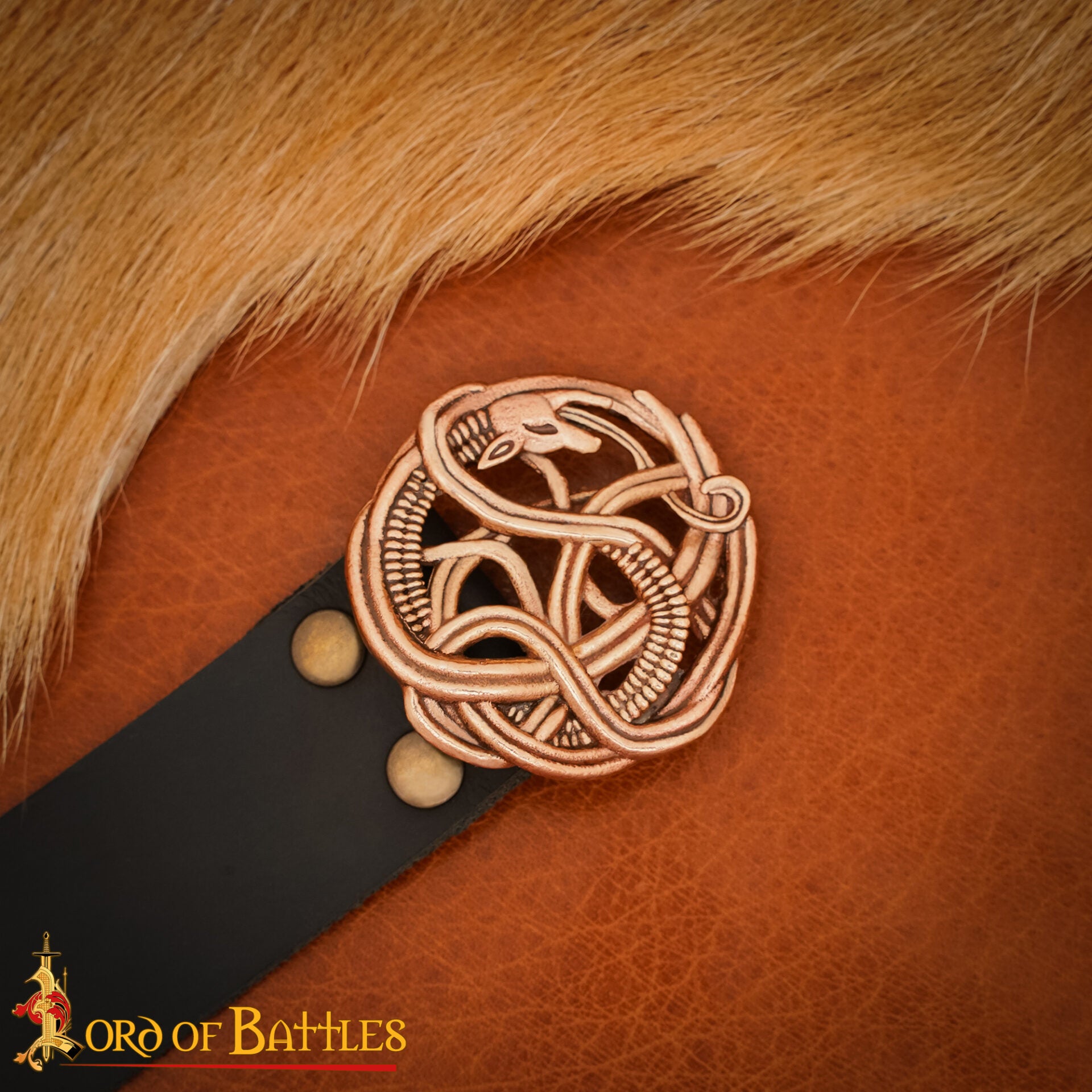 Hebilla de bronce con nudo de serpiente - estilo vikingo