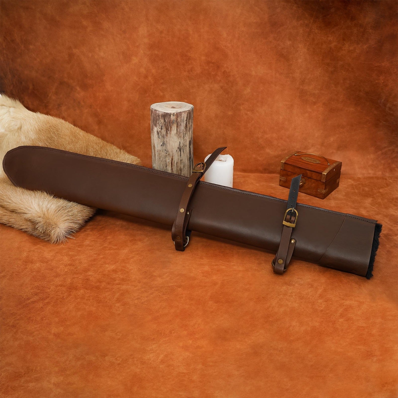 Vaina de cuero forrada con pelo sintético para espada (88 cm) - imagen 14