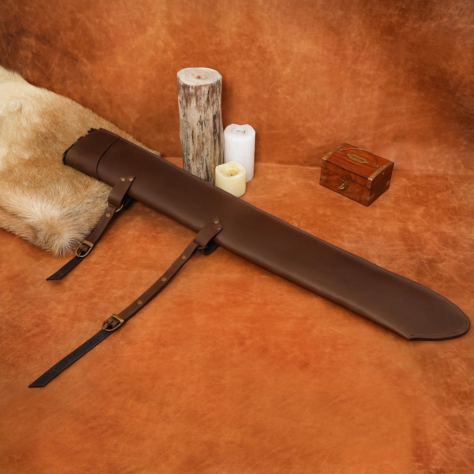 Vaina de cuero forrada con pelo sintético para espada (88 cm) - imagen 15