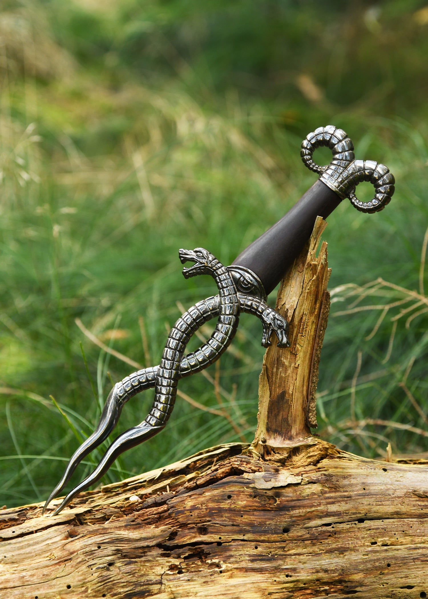 Imagen única de: Thulsa Doom Daga, Windlass