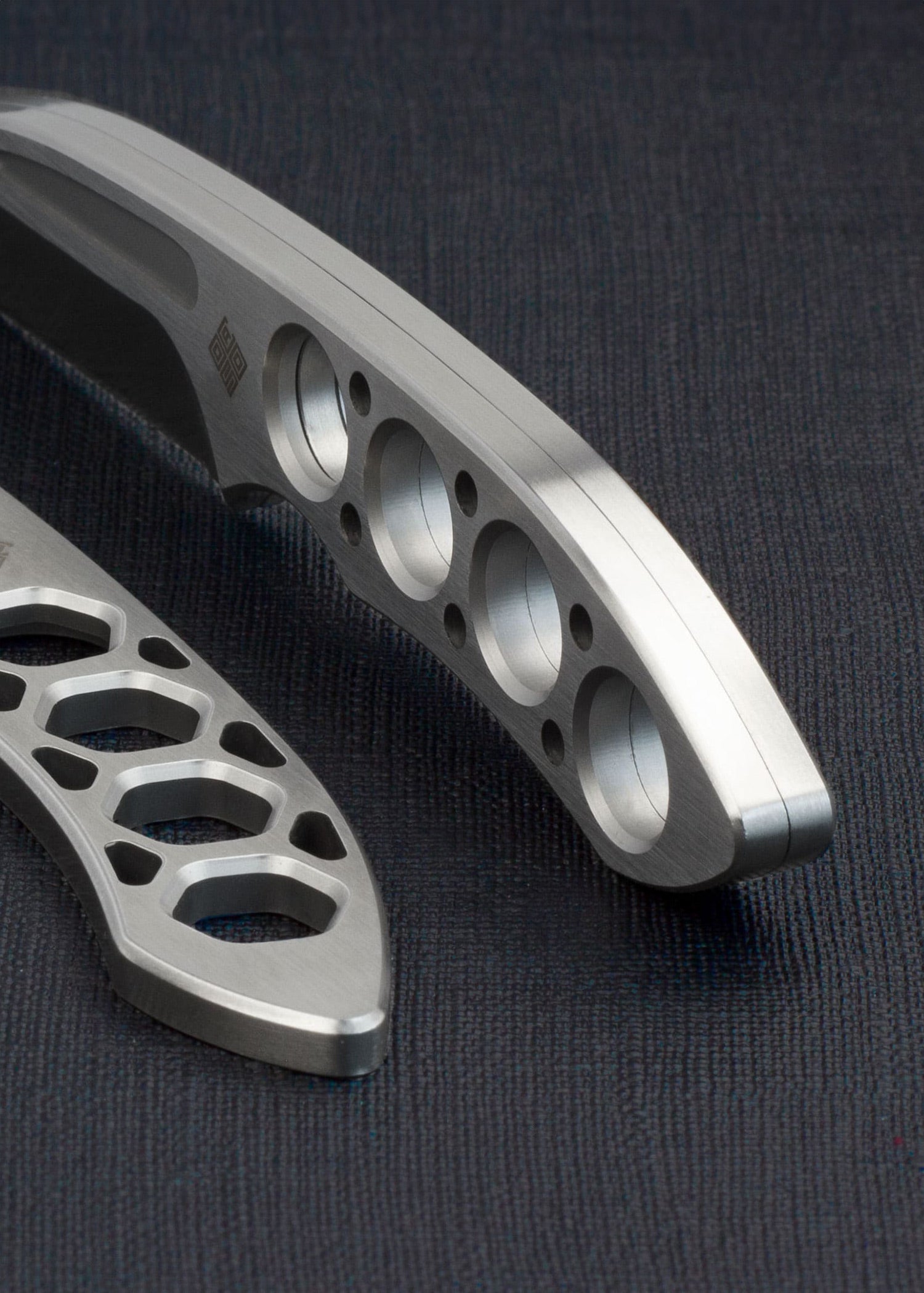 Imagen única de: Cuchillos Ocaso, Duo Desk, Wharncliffe, Cuchillos Dobles