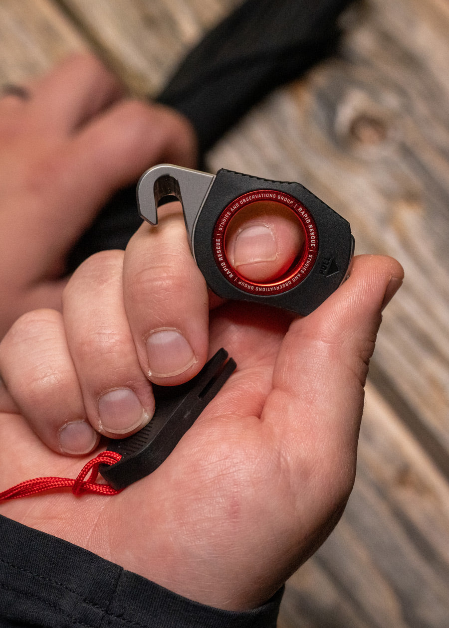 Imagen única de: Sog Rapid Rescue, Negro + Rojo, Cuchillo Fijo