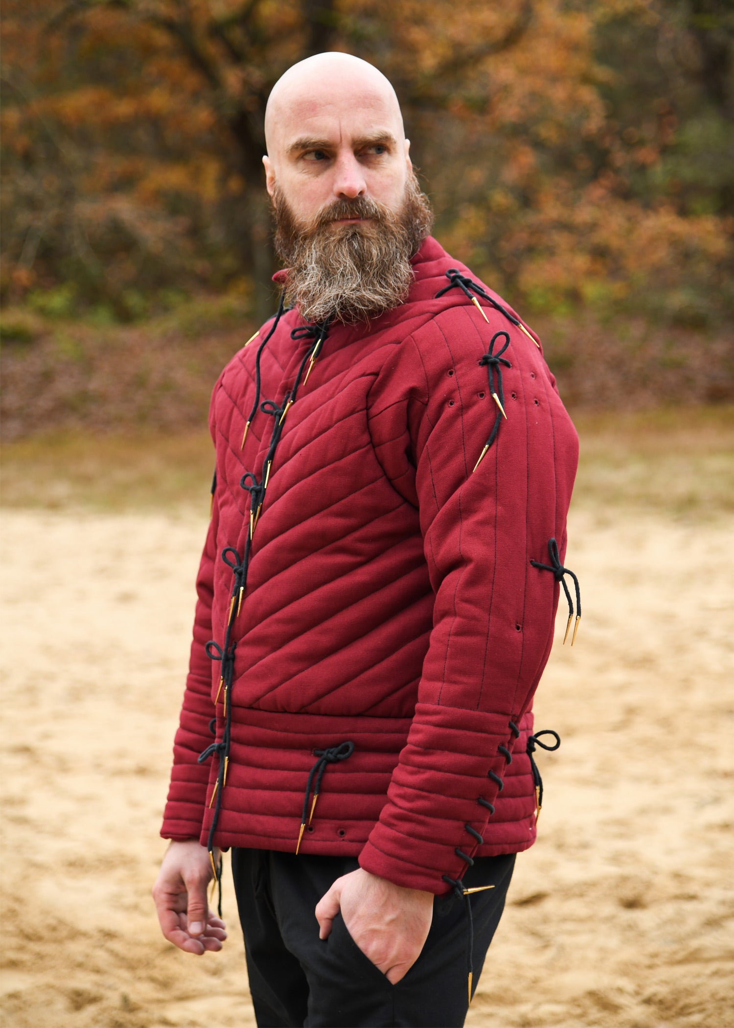 Imagen única de: Chaqueta Armadura Con Nidos, Rojo Vino - Negro