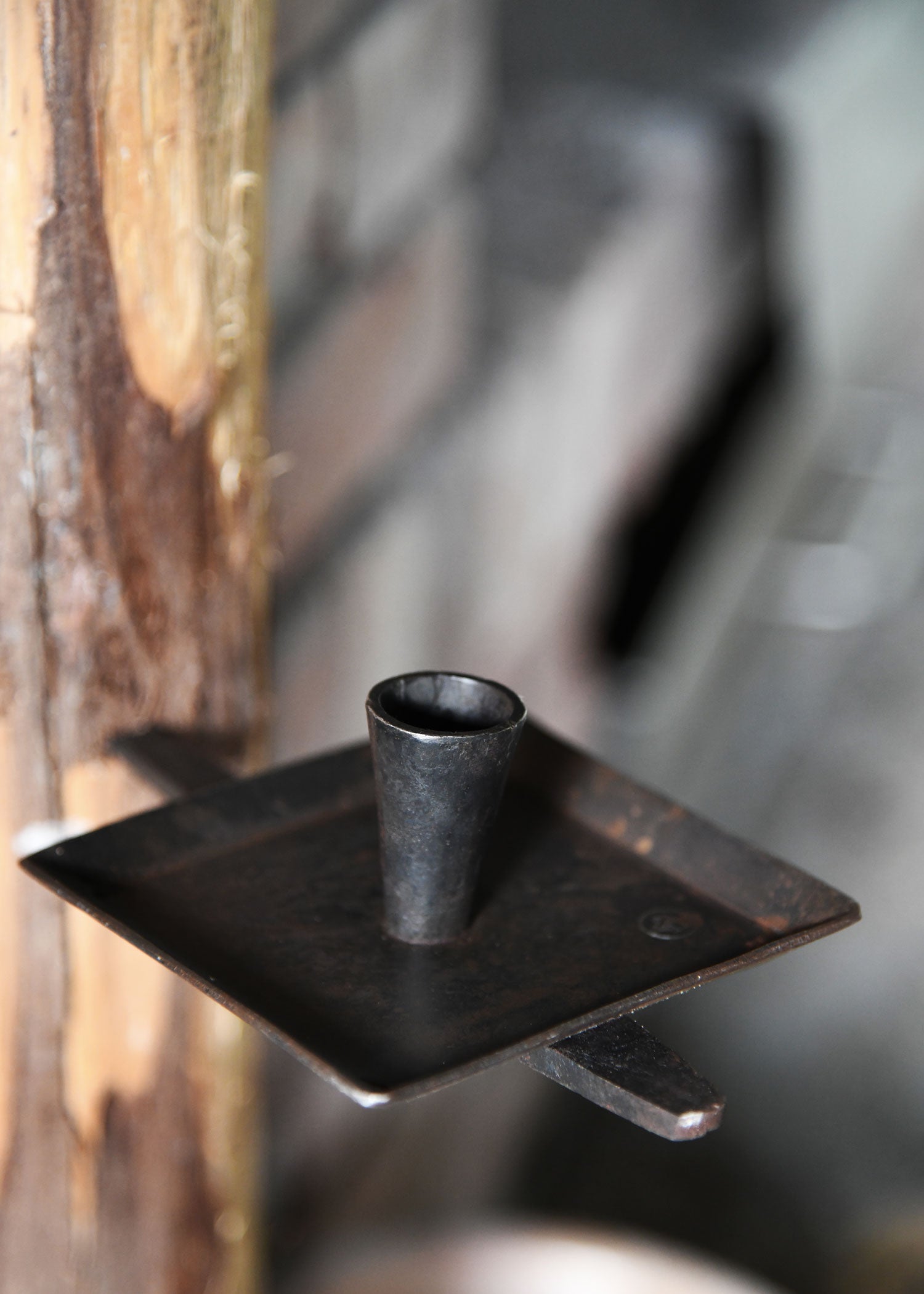 Imagen única de: Aplique De Pared I, Forjado A Mano.