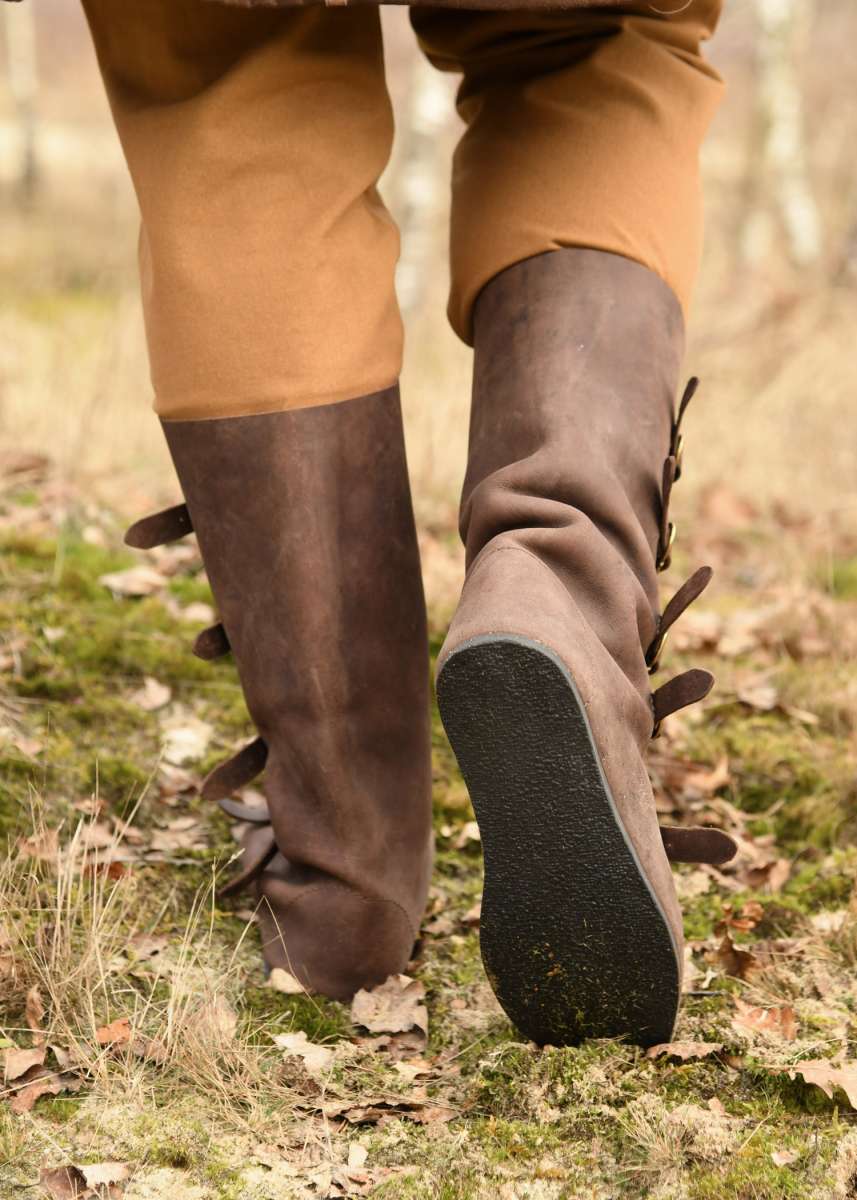Botas Medievales Con Hebillas, Marrón.