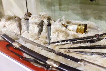 Armas de mano afiladas en la Edad Media: tipos y funciones esenciales