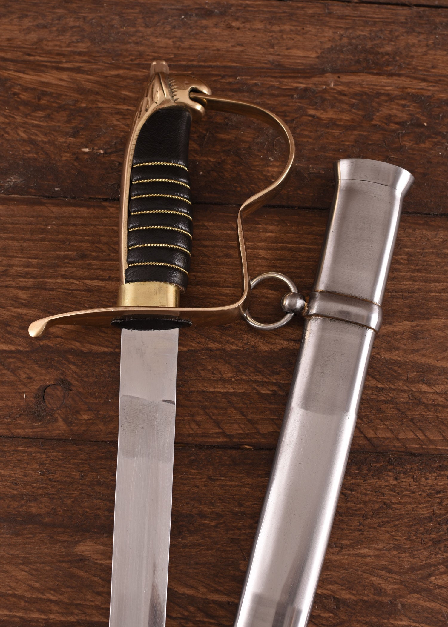 Imagen única de: Sable De Oficial Prusiano Con Vaina De Acero.