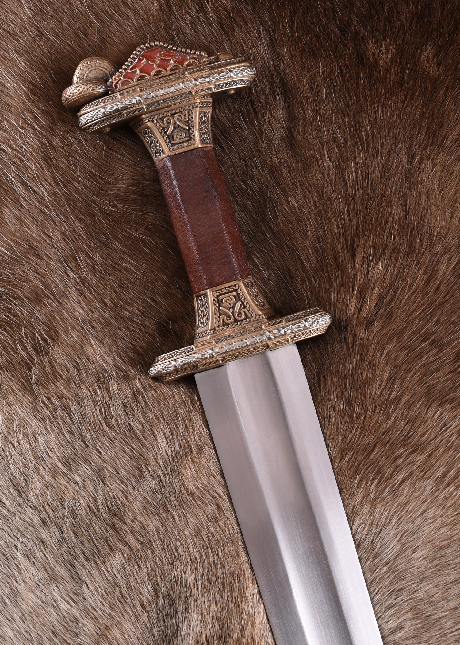 Imagen única de: Espada De Época Vendel Con Vaina, Empuñadura De Latón