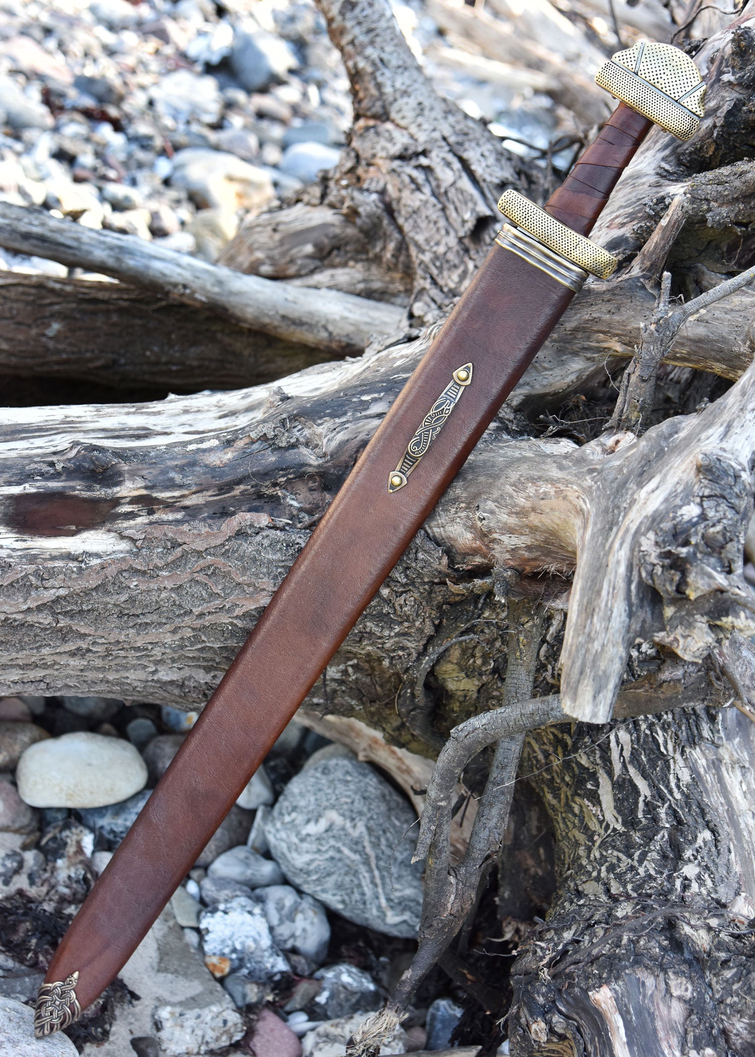 Imagen única de: Espada Ruso-vikinga, Tipo Petersen E1, Gnezdovo, Tumba C-15, Siglo Ix. Categoría-B