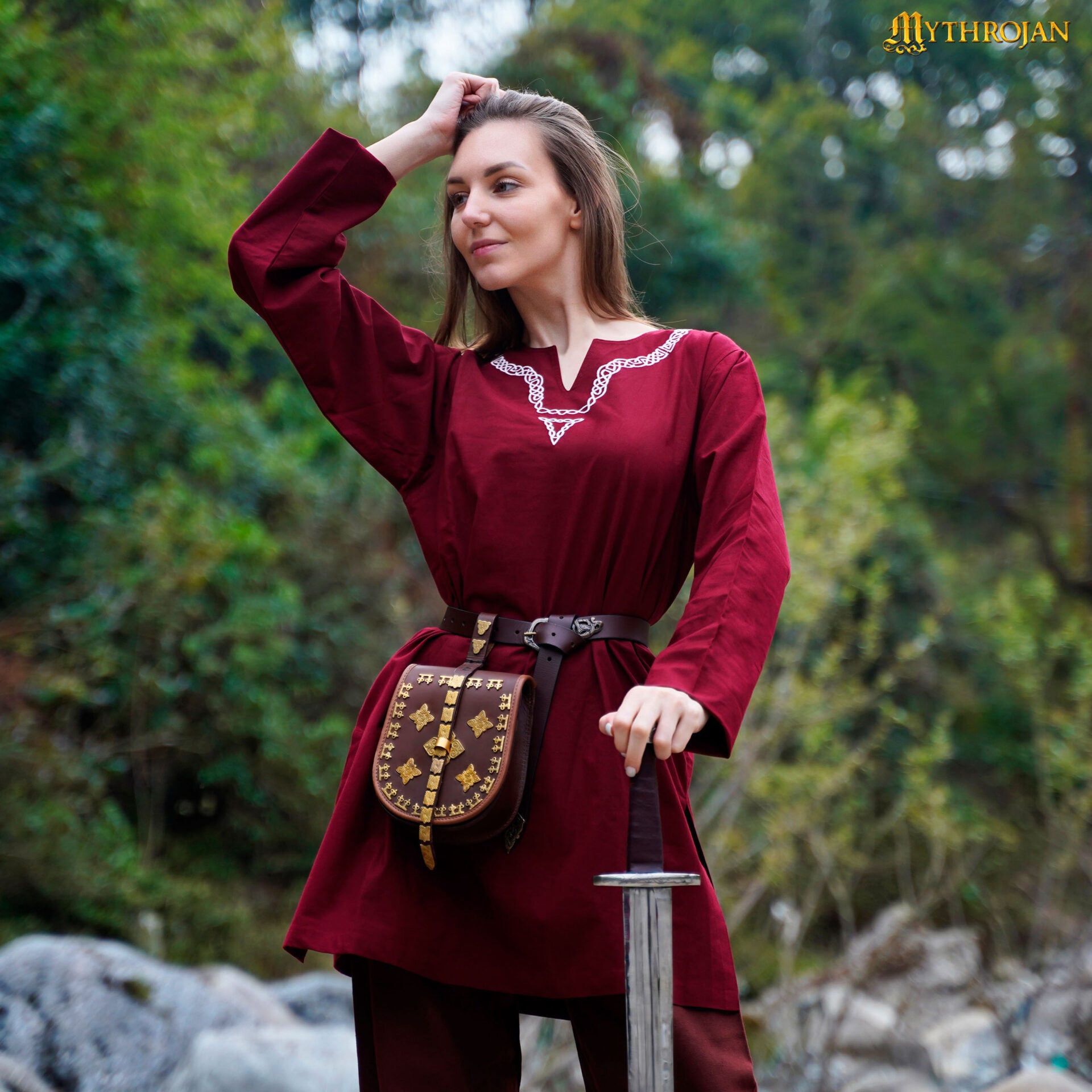 Túnica vikinga de algodón con cuello bordado - imagen 13