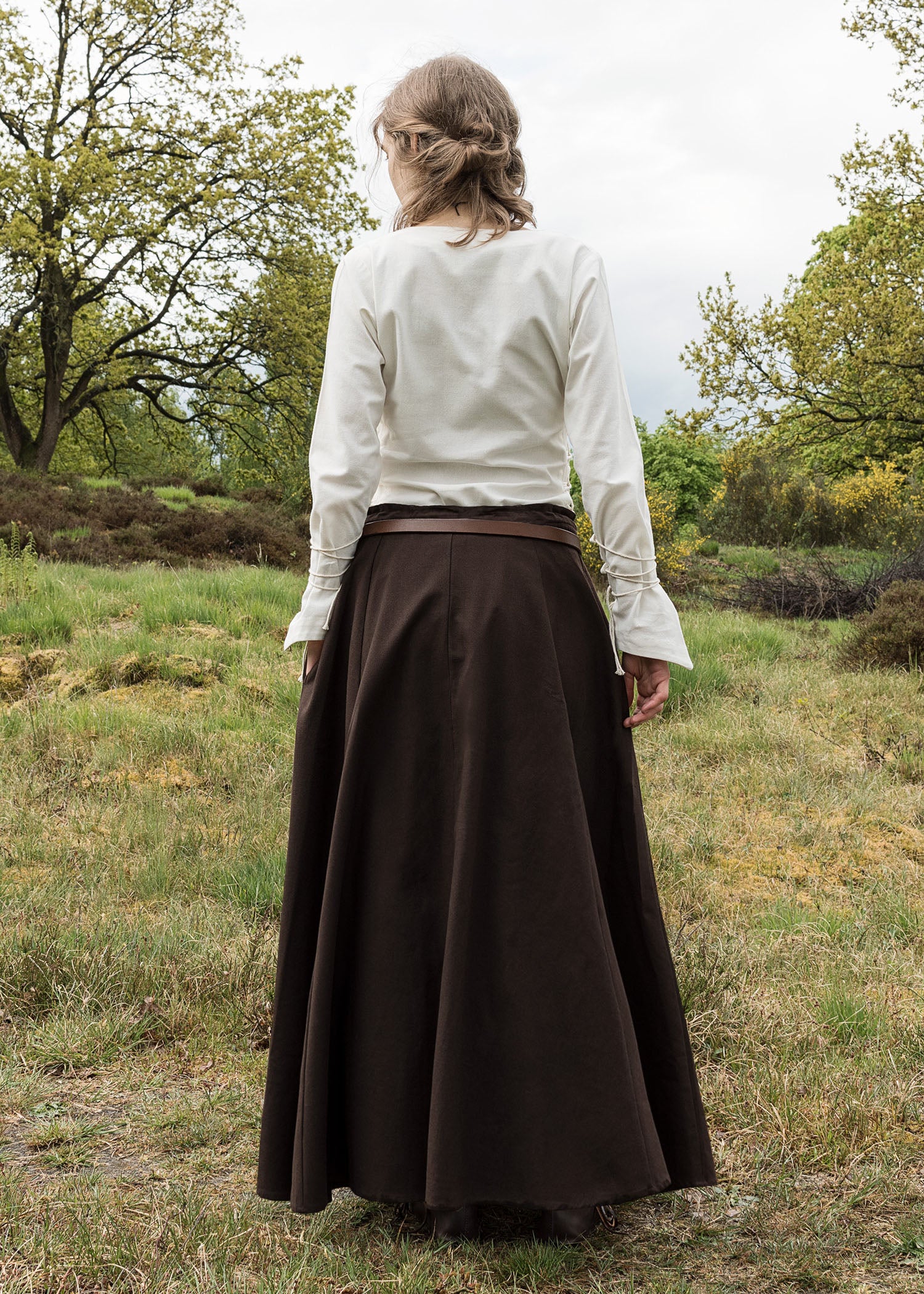 Imagen única de: Falda Medieval Con Vuelo, Marrón Oscuro