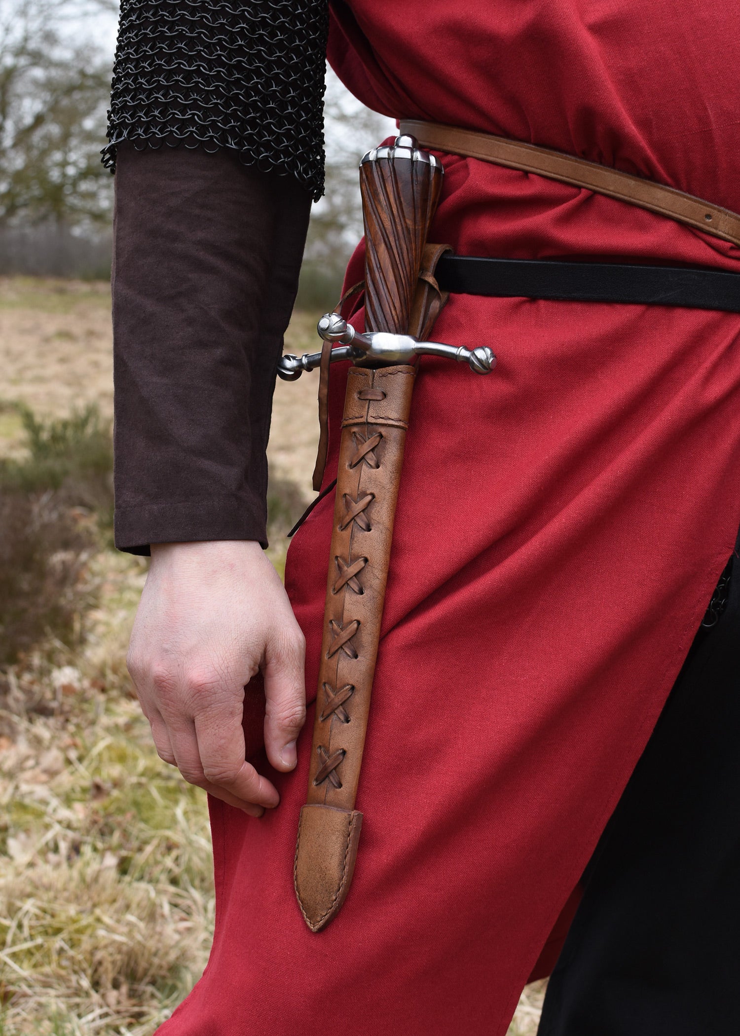 Imagen única de: Túnica Medieval Eckhart, Mi-parti, Negro/rojo