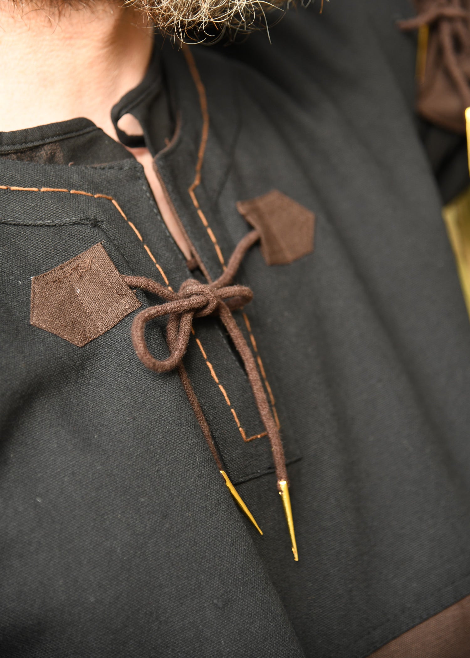 Imagen única de: Túnica Medieval Doblada Con Mangas Desmontables, Marrón/negro