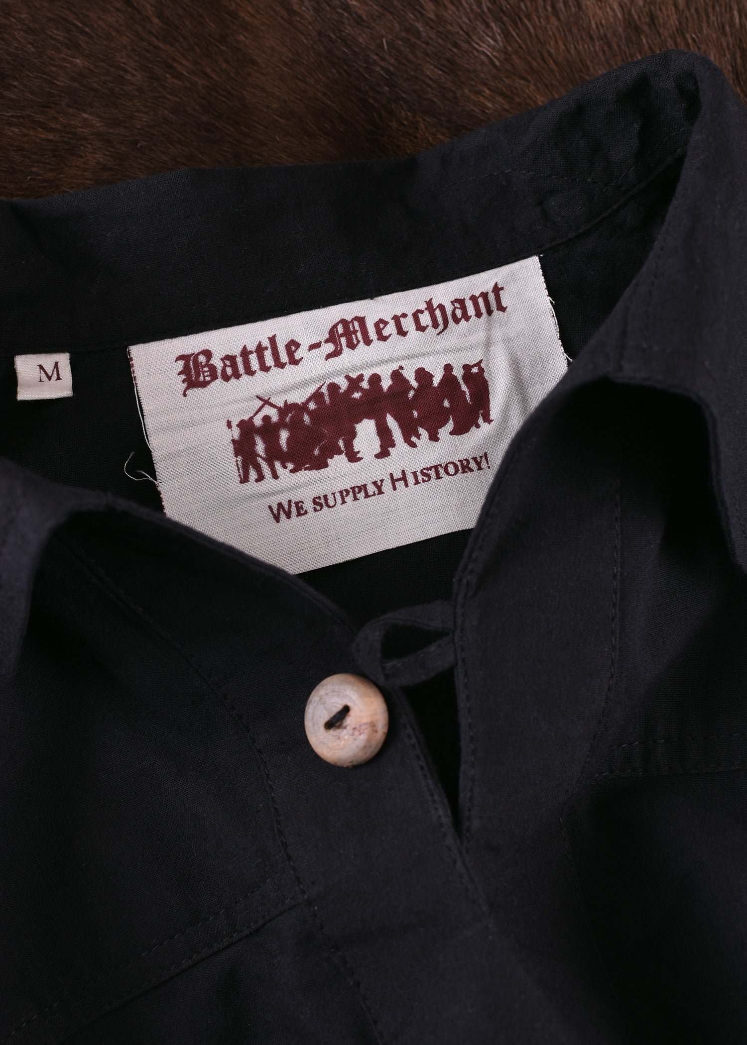 Imagen única de: Camisa De Caballero Medieval Götz, Negra