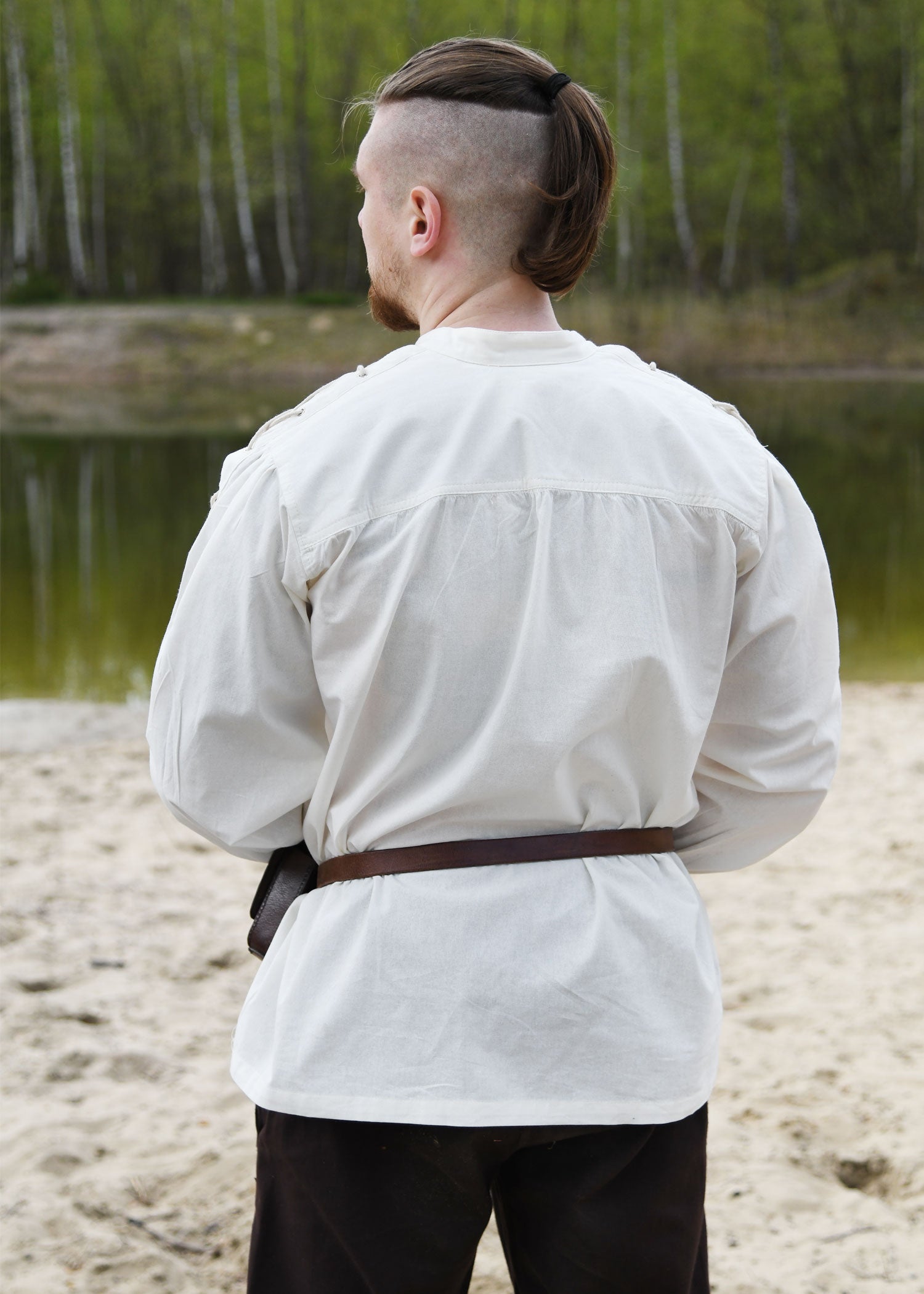Imagen única de: Camisa Medieval Corvin Con Cordones, Natural