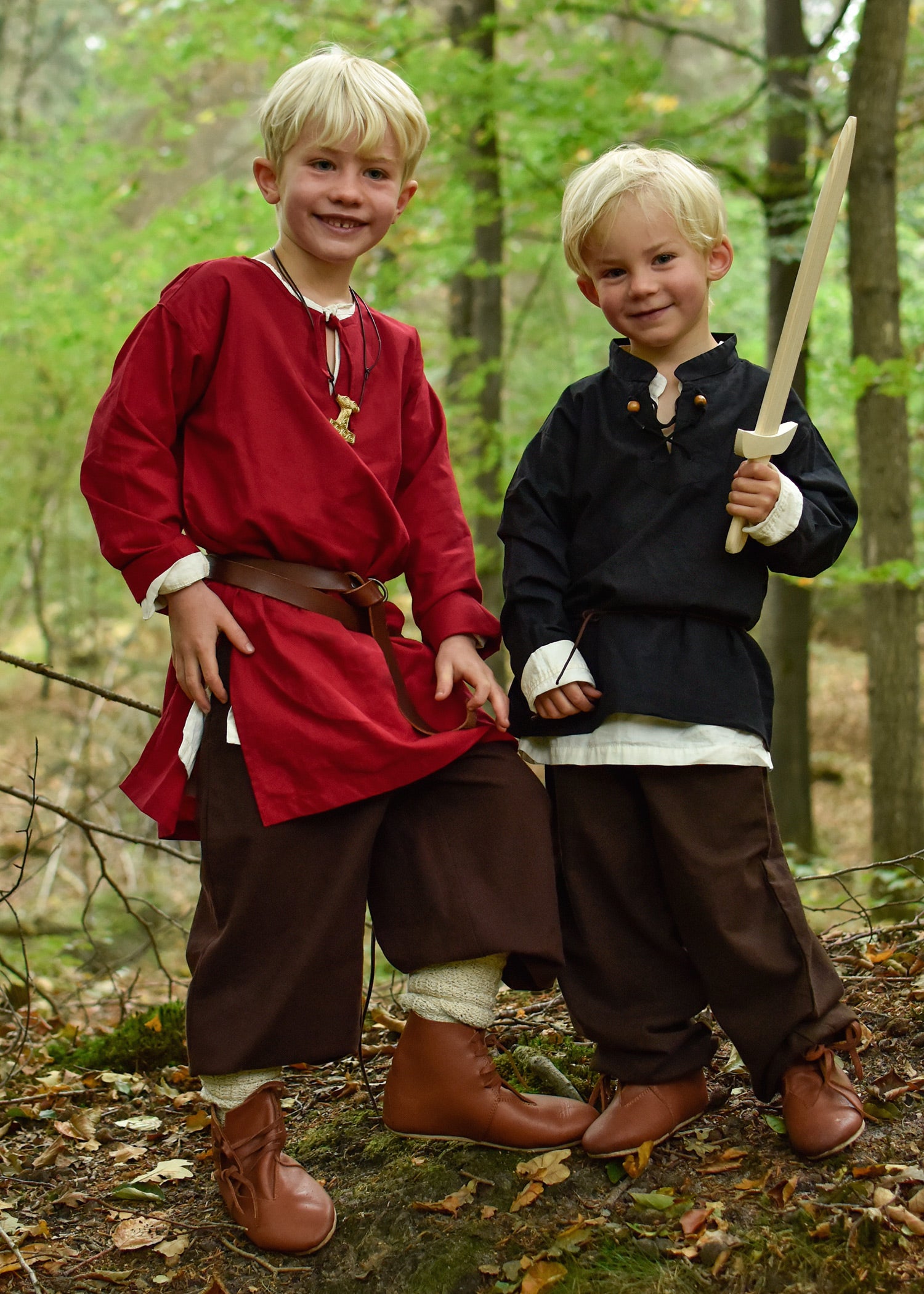Imagen única de: Túnica Medieval Infantil Arn, Roja