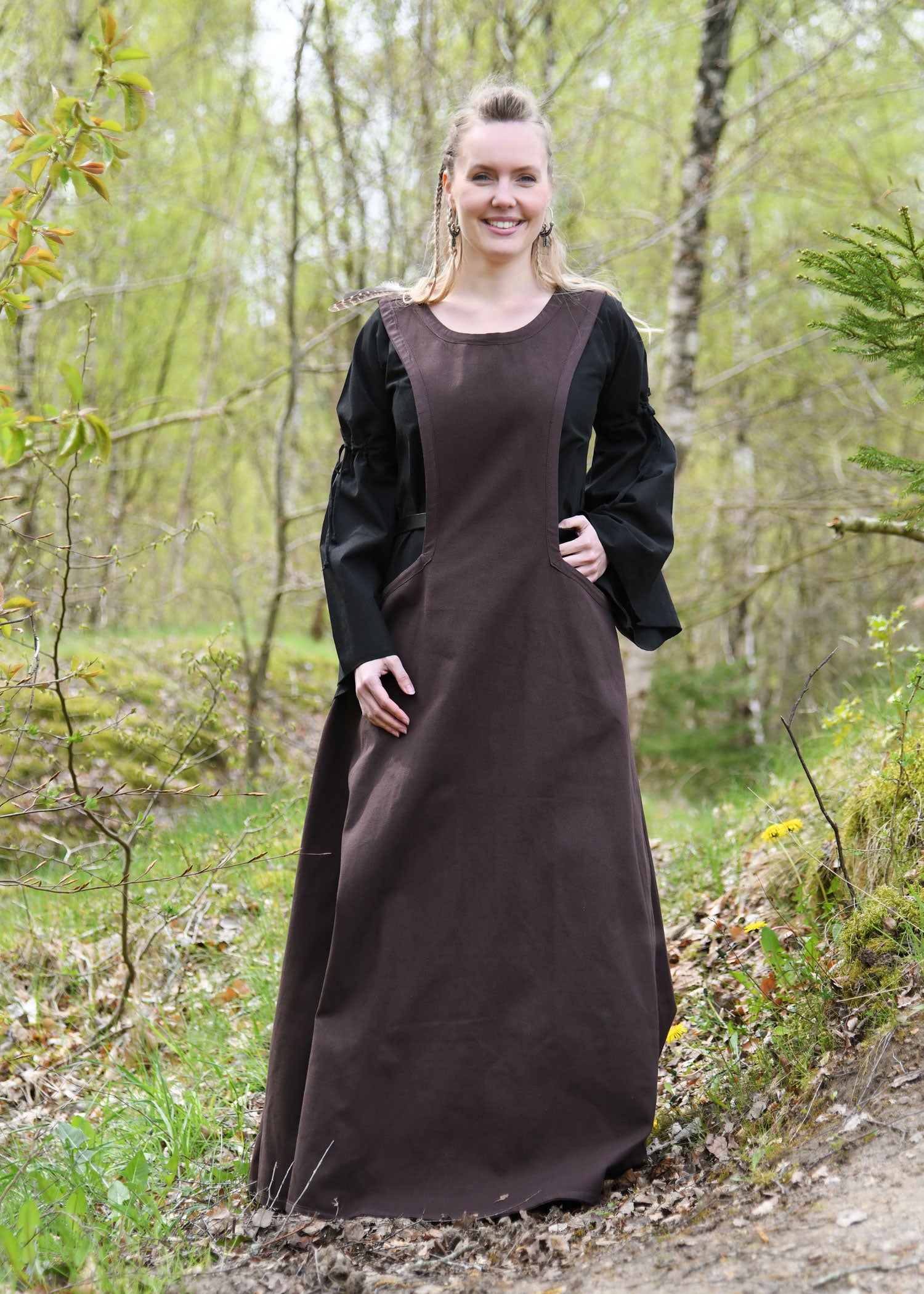 Imagen única de: Vestido Medieval, Surcot Andra, Marrón