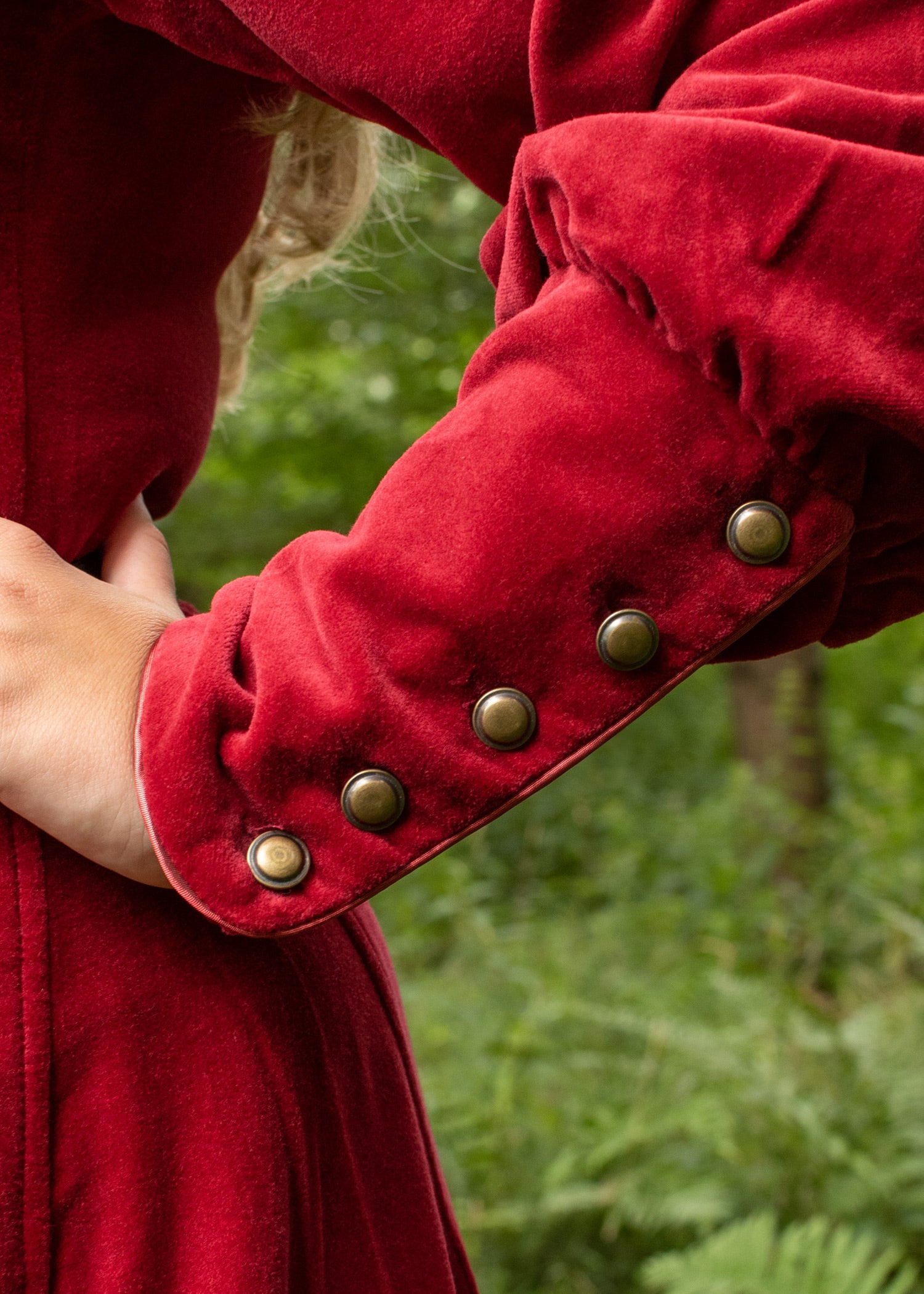 Imagen única de: Cotehardie Isabell De Terciopelo, Vestido Medieval, Rojo