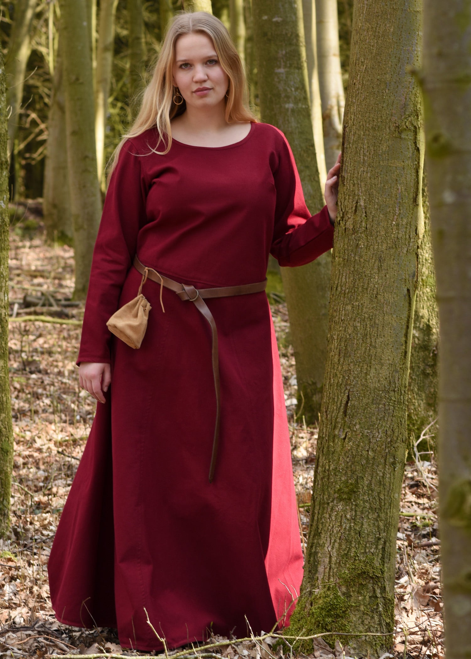 Imagen única de: Vestido Medieval Sencillo Afra De Lona, Rojo Vino.