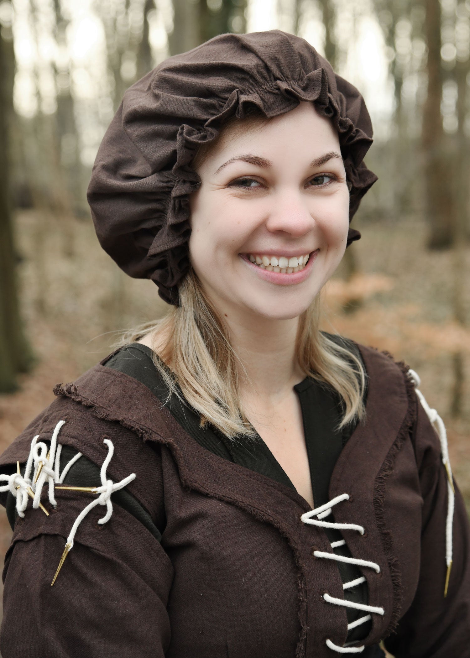 Imagen única de: Capucha Medieval Para Mujer, Diferentes Colores.